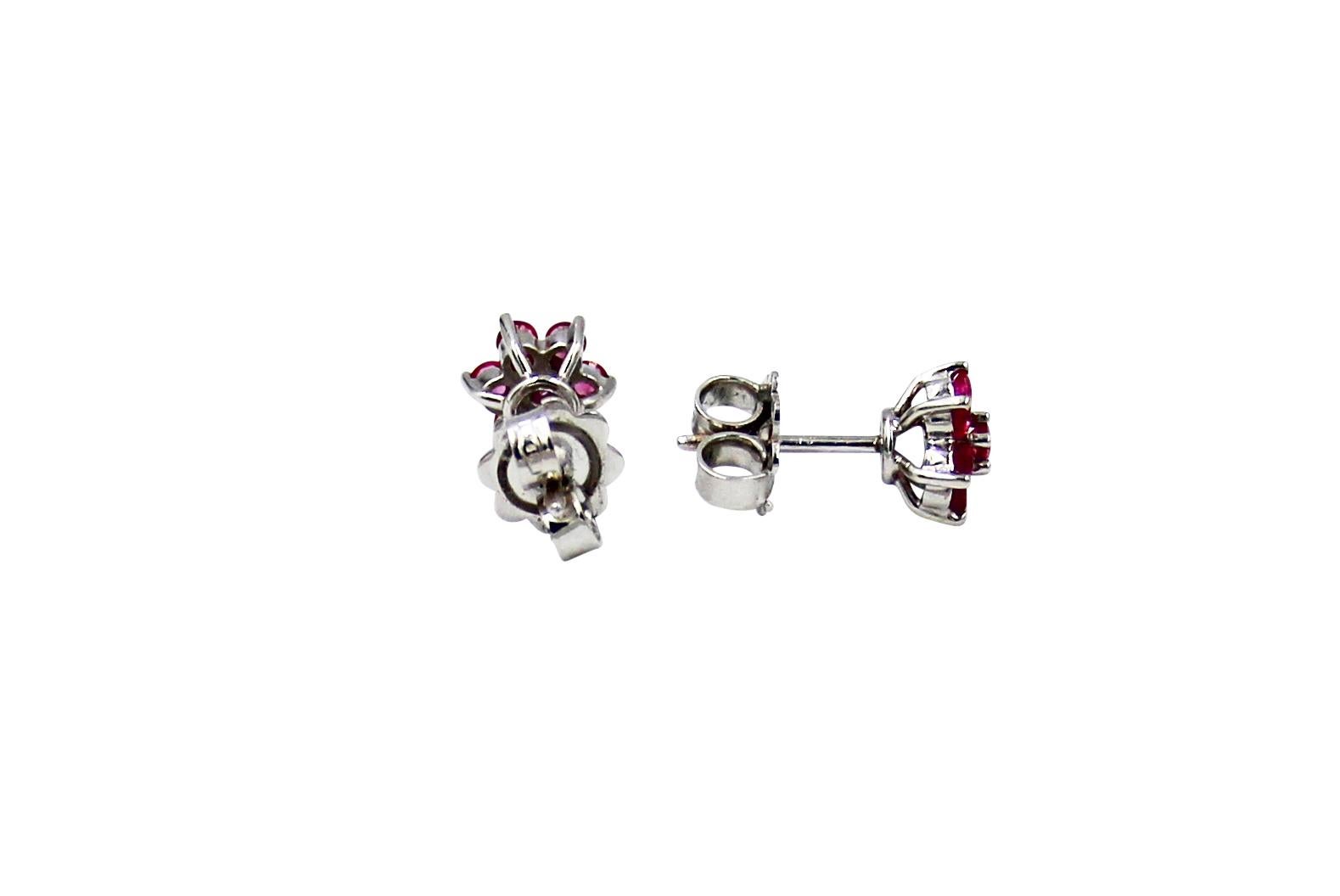 Women's Pink Spinel 18 Karat White Gold Flower Stud Earrings For Sale