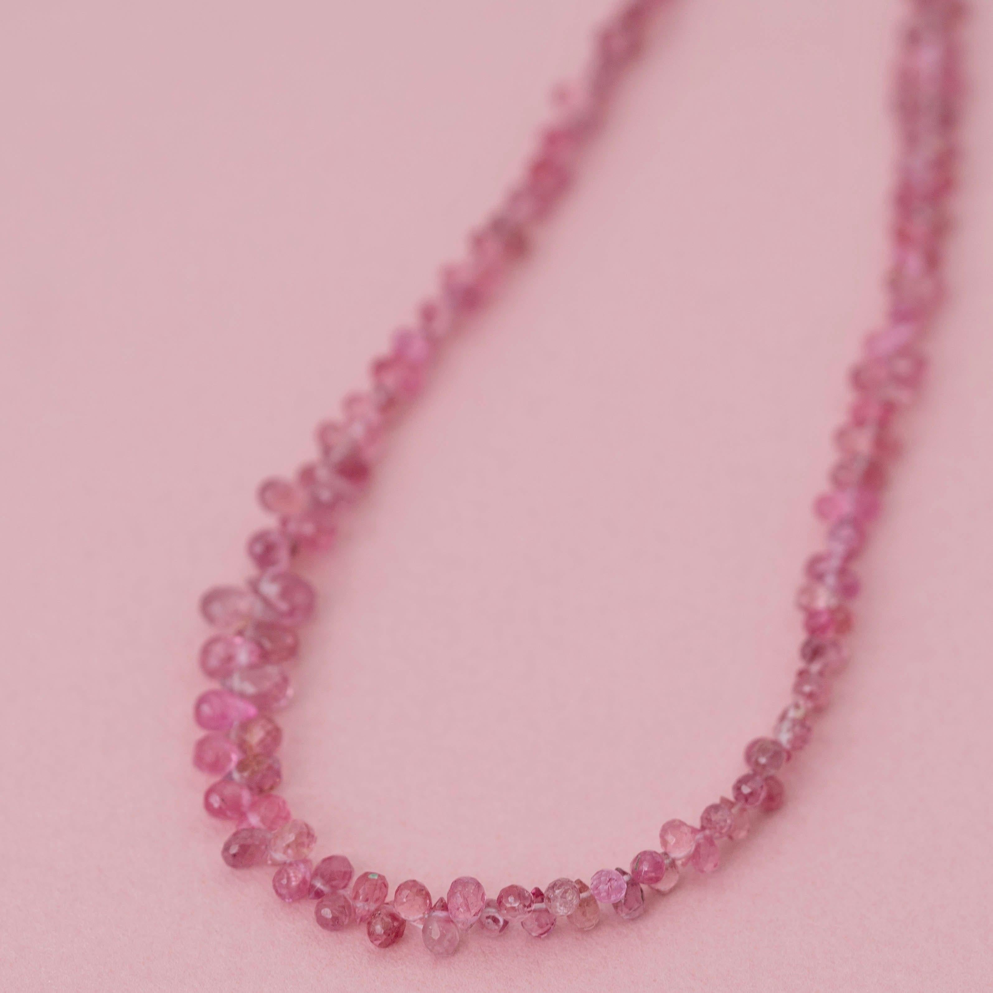 Pink Spinel 18ct Gold Gemstone Necklace In New Condition For Sale In London, GB