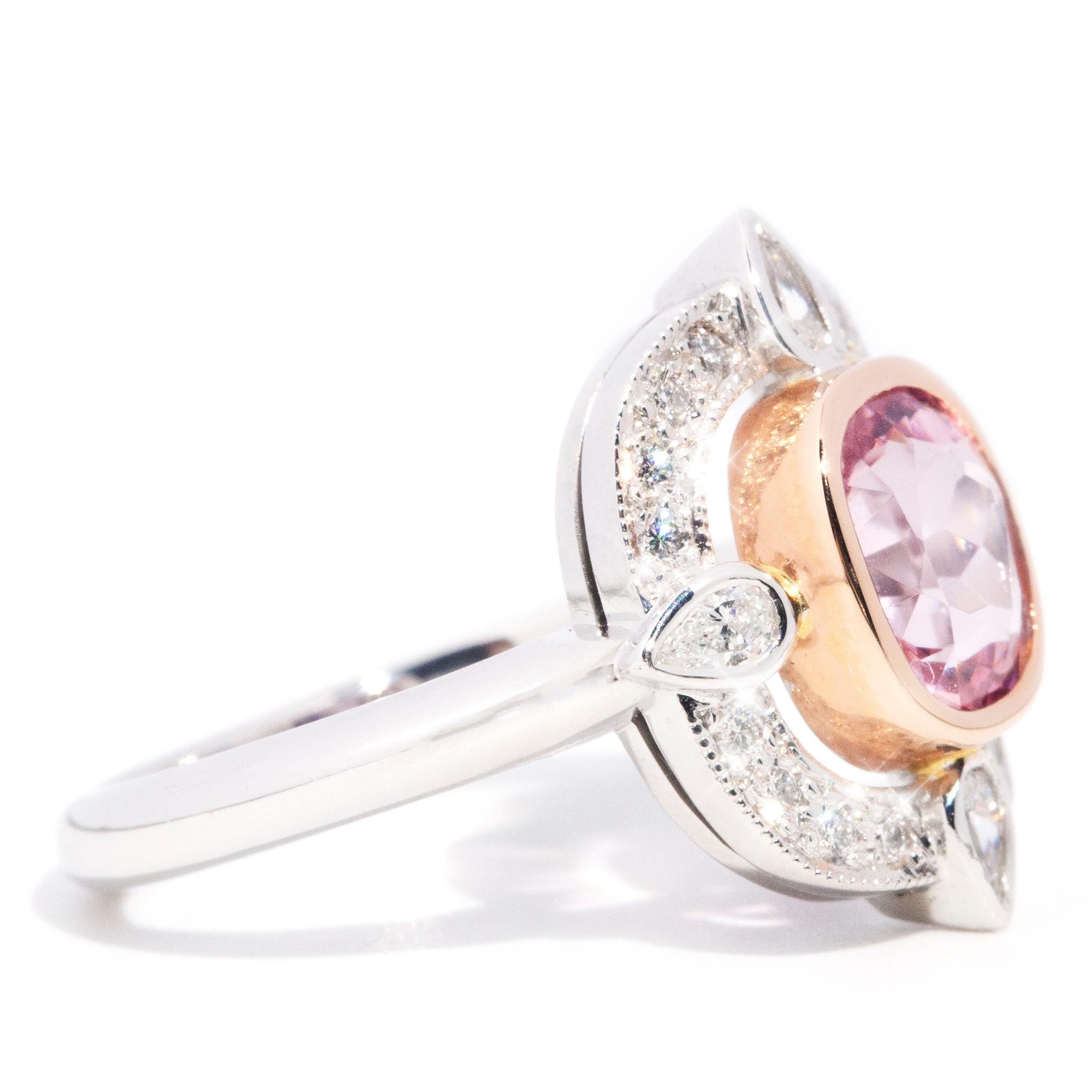 Rosa Spinell und Diamant Zeitgenössischer handgefertigter Cluster-Ring aus 18 Karat Weißgold Damen