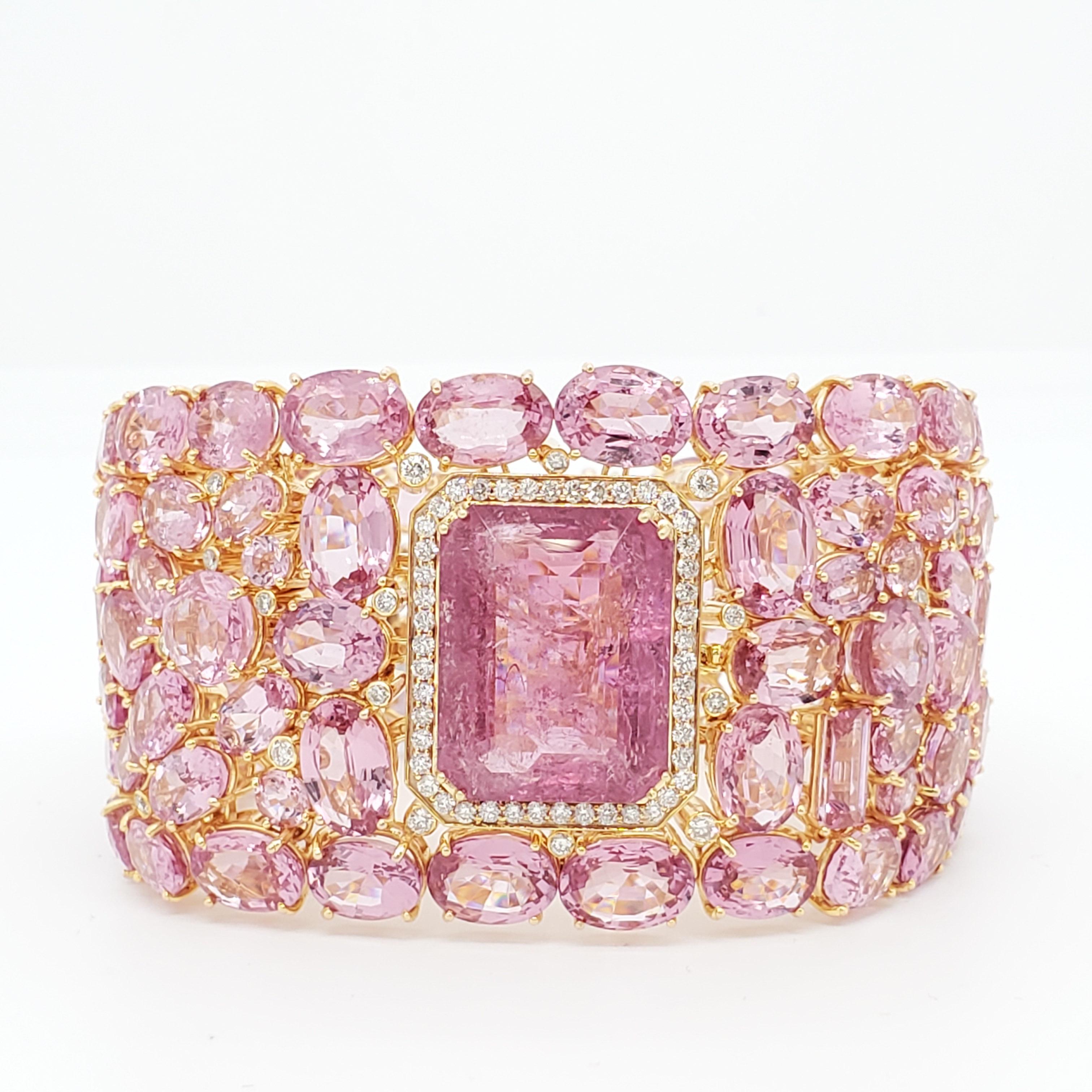 Pink Spinel Emerald Cut, Mixed Cut Spinel and Diamond Cluster Bracelet in 18k In New Condition For Sale In Los Angeles, CA