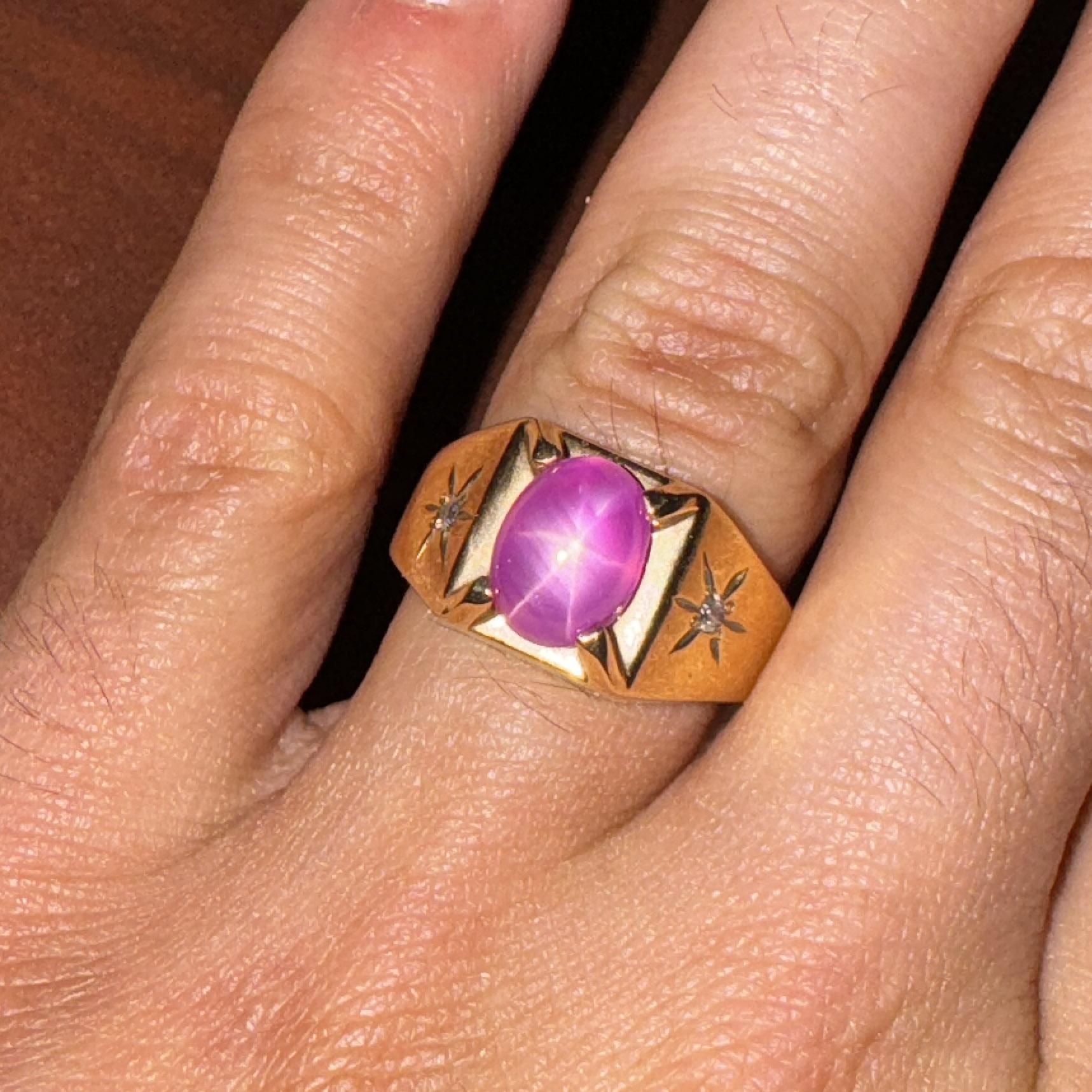 Pink Star Sapphire & Diamond 14K Gold Unisex Statement Ring im Angebot 4