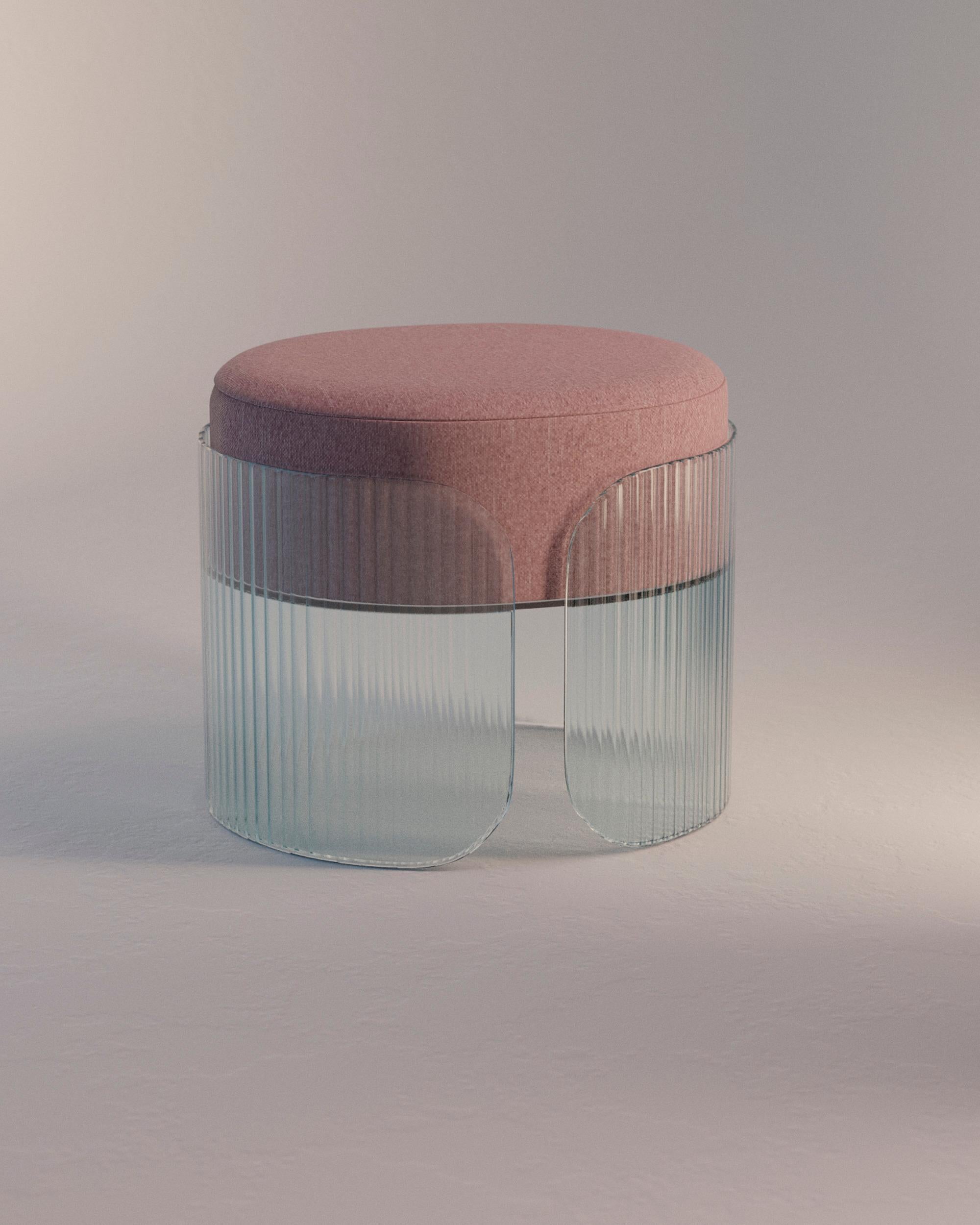 Pink Sublime Ottoman S by Glass Variations
Dimensions: W 45 x D 54 x H 42 cm
Materials: Glass.
Fabric not included.

Bina Baitel imagined the SUBLIME glass ottomans as an allegory of Light and a true challenge with glass material. The creamy white
