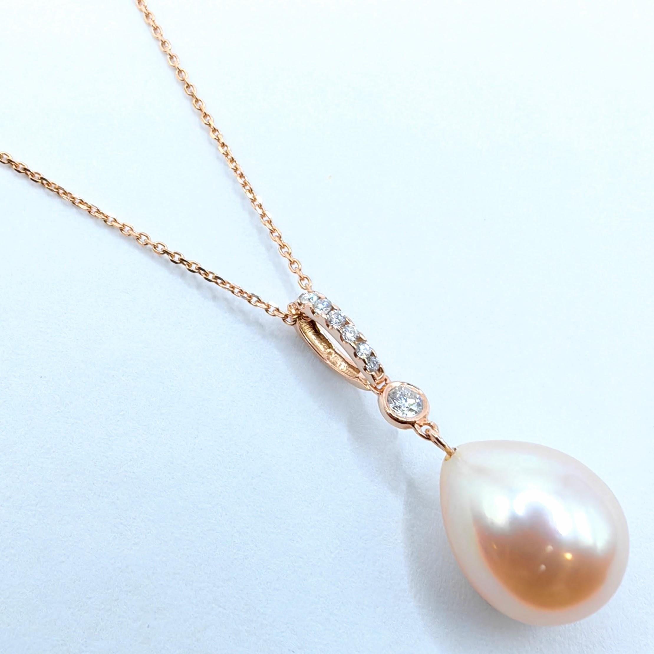 Introducing our exquisite Pink Teardrop Baroque Pearl Diamond Necklace Pendant in 18K Rose Gold, a true embodiment of elegance and sophistication. This stunning pendant features a 10mm Pink Teardrop Freshwater Baroque Pearl of 8.199 carats,