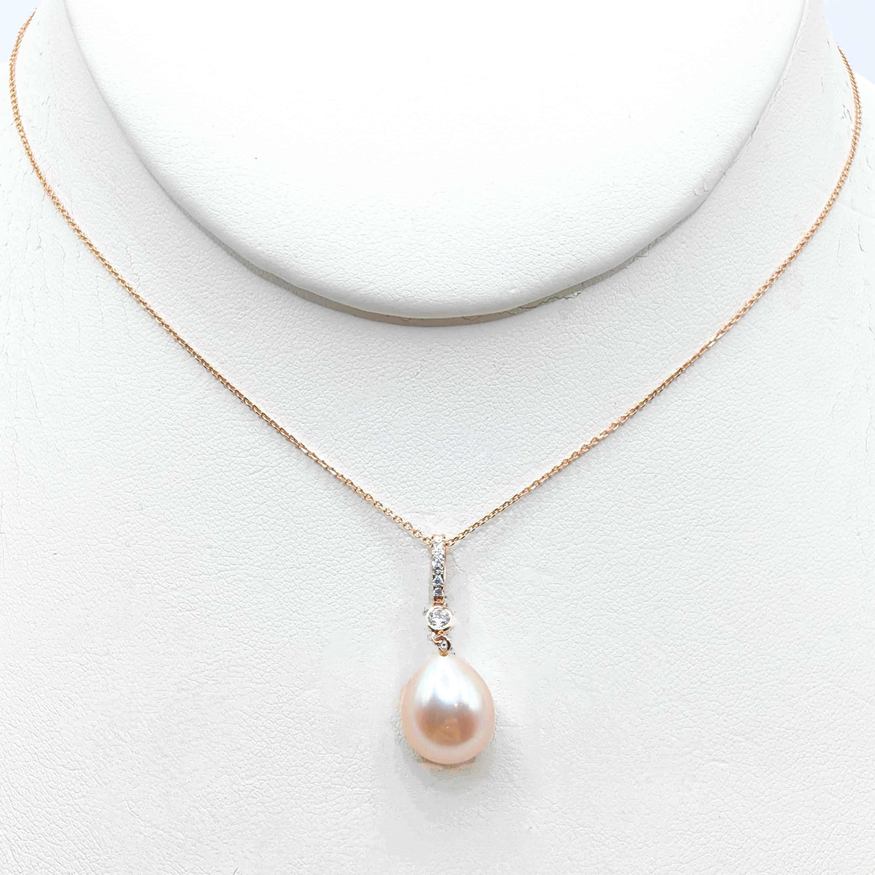 Pink Teardrop Baroque Pearl Diamond Necklace Pendant in 18K Rose Gold For Sale 1