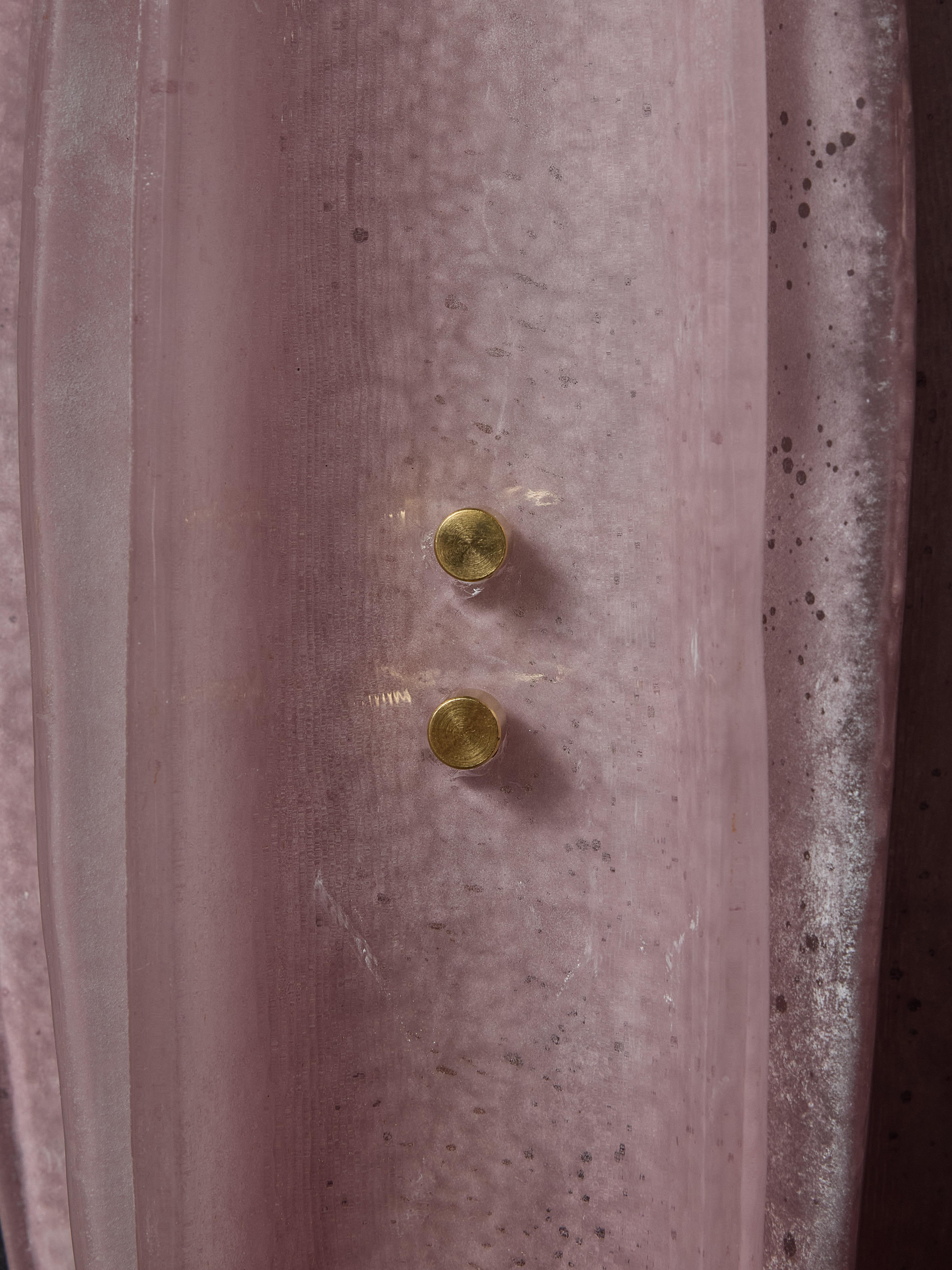 Laiton Trois pièces roses en verre de Murano en vente