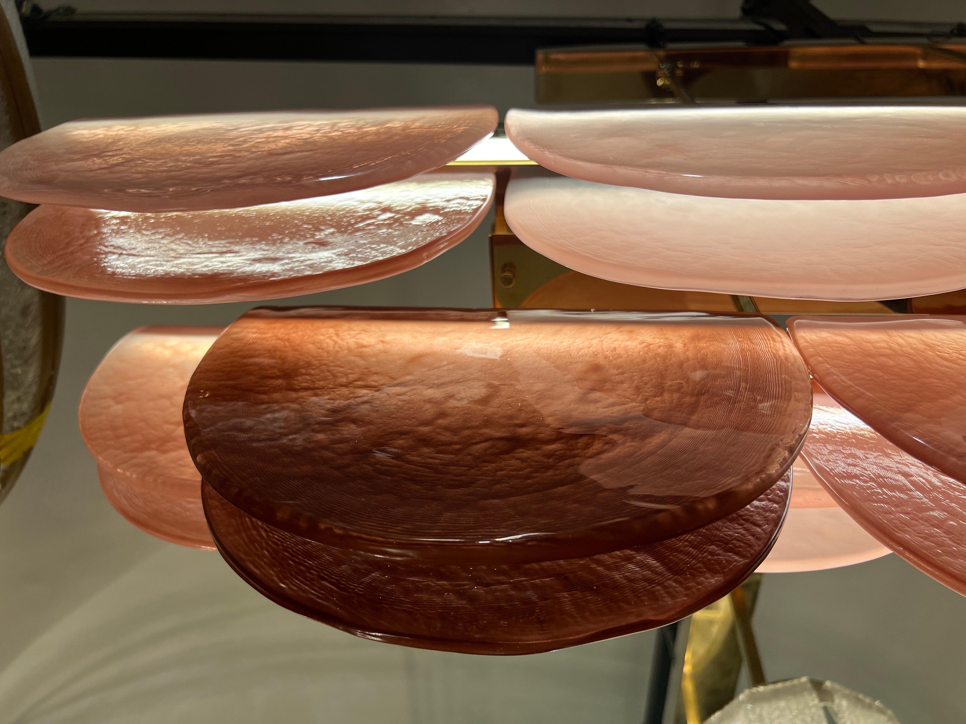 Lampadario in vetro di Murano nei toni del rosa con struttura in ottone e luci a led, anni '90 in vendita 5