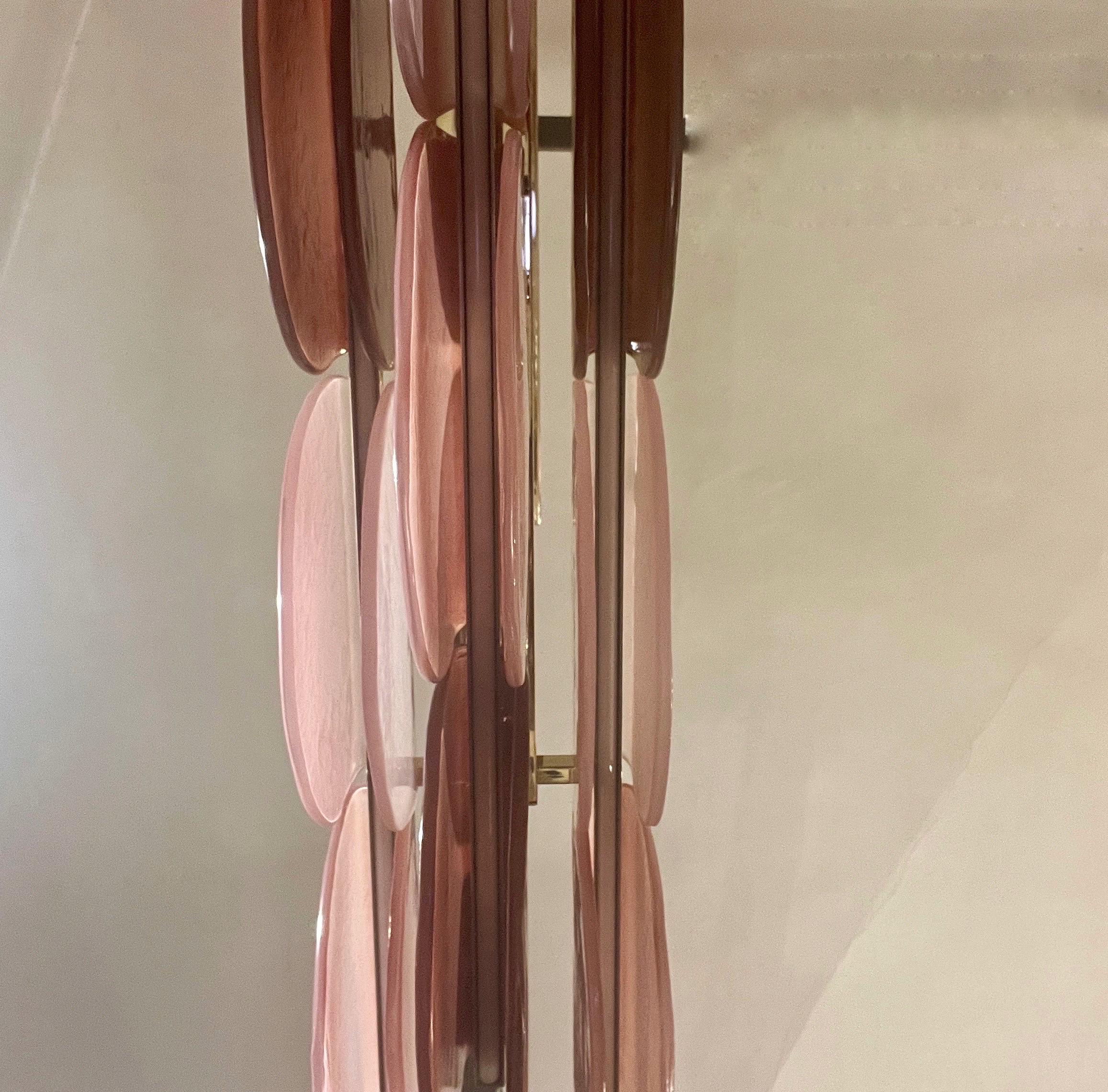 Lampadario in vetro di Murano nei toni del rosa con struttura in ottone e luci a led, anni '90 in vendita 9