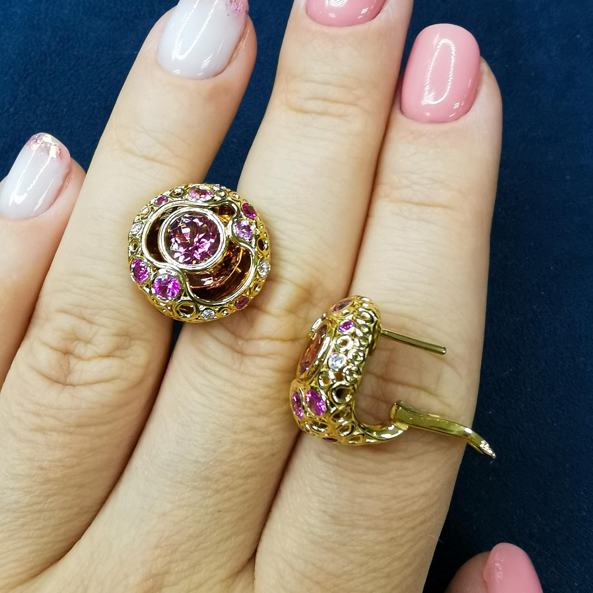 Pink Tormaline 2.65 Carat Sapphires Diamond 18 Karat Yellow Gold Bubble Earrings In New Condition For Sale In Bangkok, TH