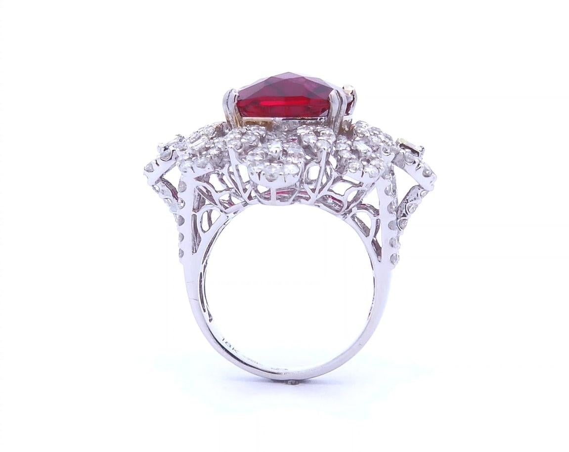 Anello con tormalina rosa da 10 carati in oro 18 carati In condizioni Nuovo in vendita a Tustin, CA