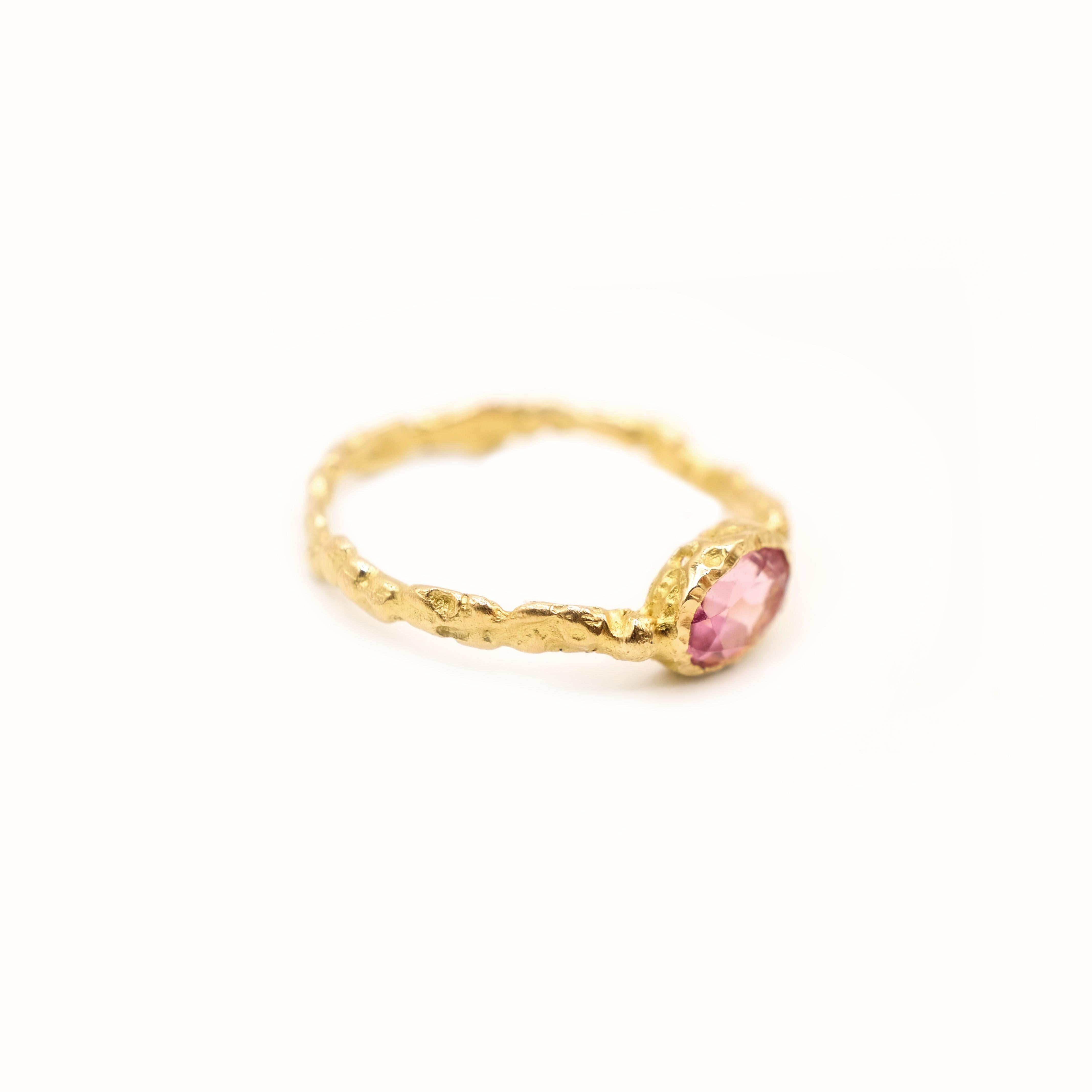 Oval Cut 18 Karat Yellow Gold Oval Pink Tourmaline Textured Band Ring For Sale