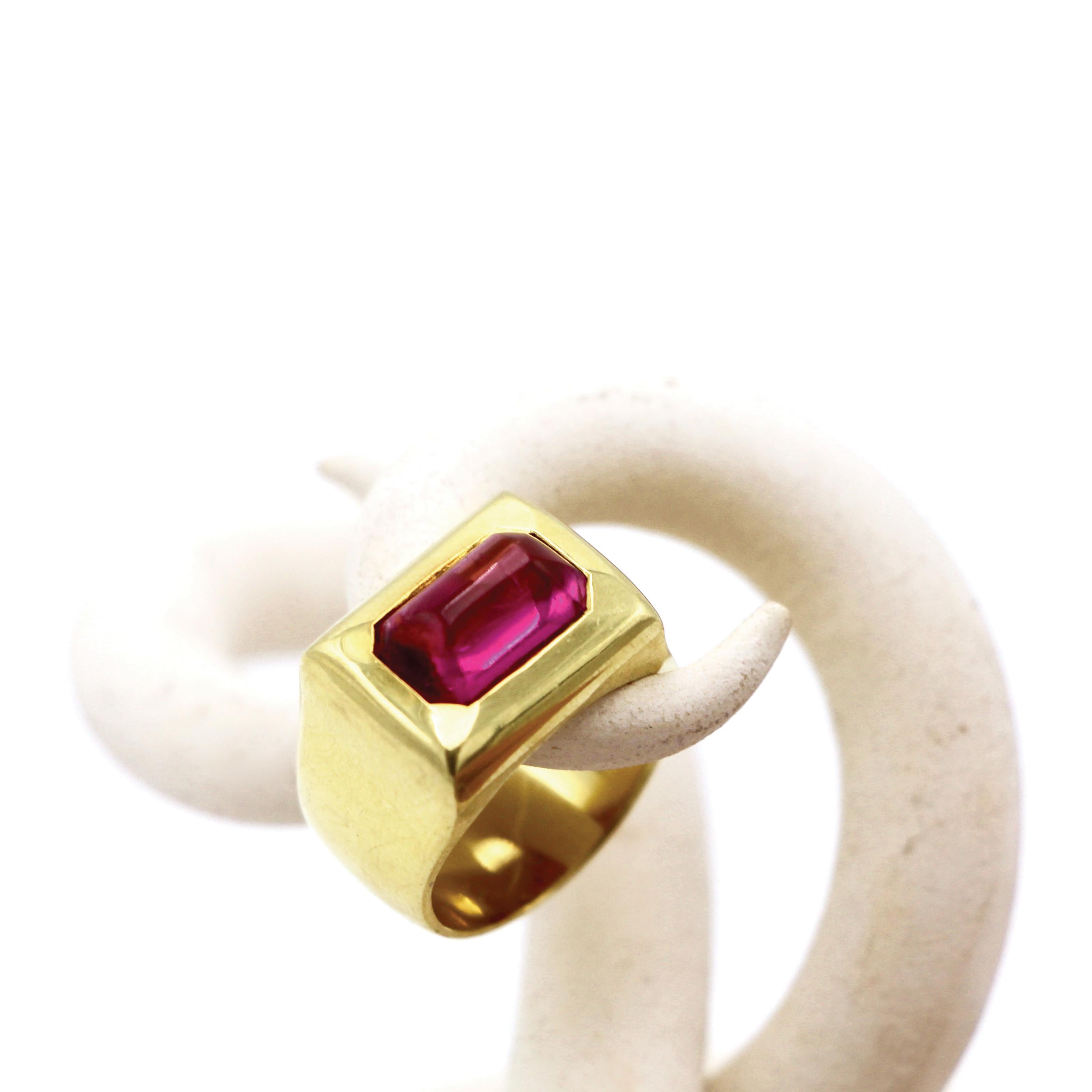 Cabochon Susan Lister Locke 2.87 Carat Pink Tourmaline set in 18K Gold Greek Signet Ring For Sale