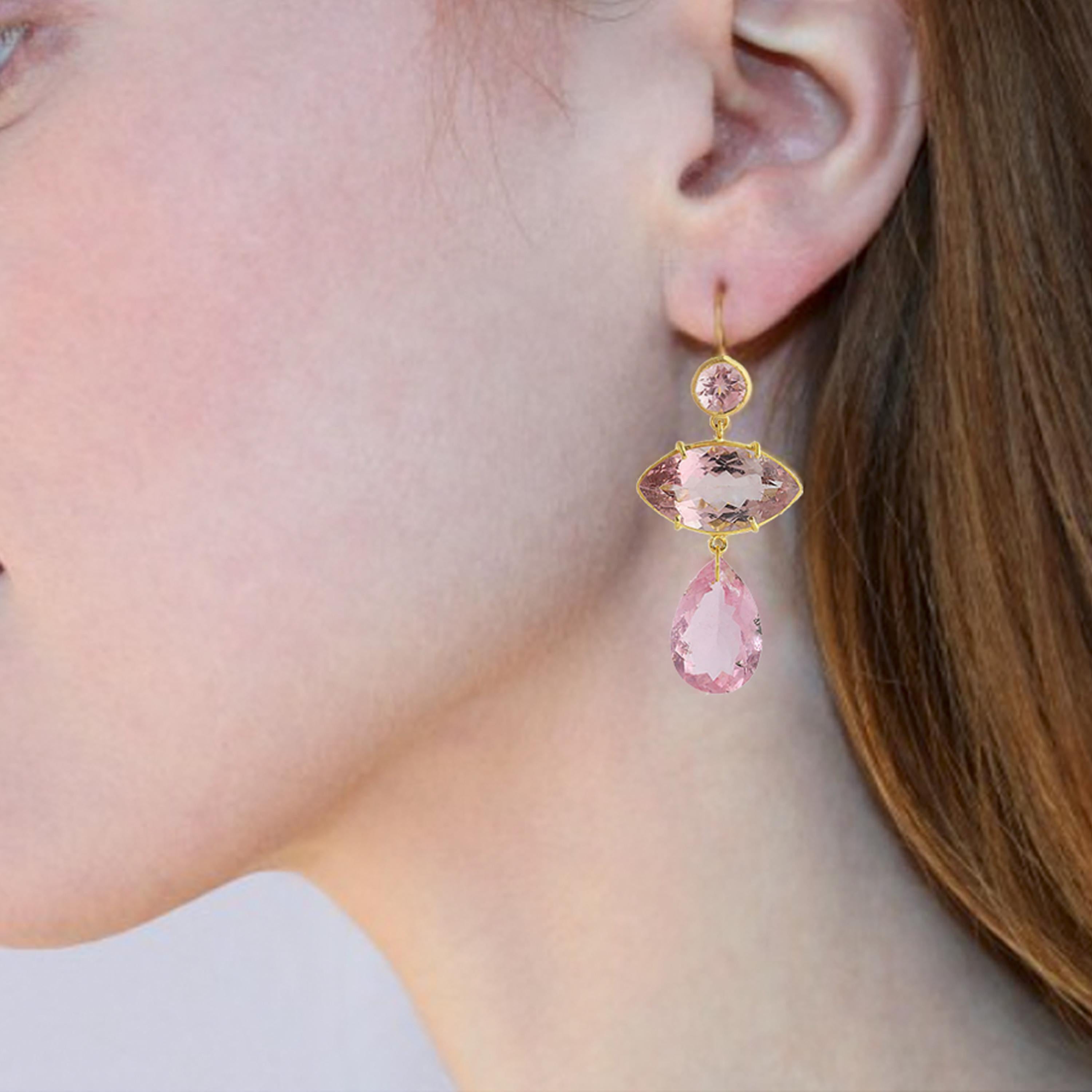 Ico & the Bird Fine Jewelry Pink Tourmaline ‘Surfboard’ 22 Karat Gold Earrings In New Condition In Los Angeles, CA