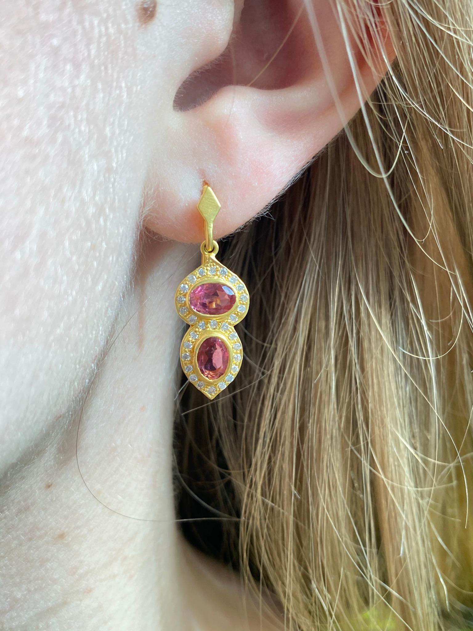Pink Tourmaline .46 Carat Diamond Gold Earrings by Lauren Harper In New Condition For Sale In Winnetka, IL