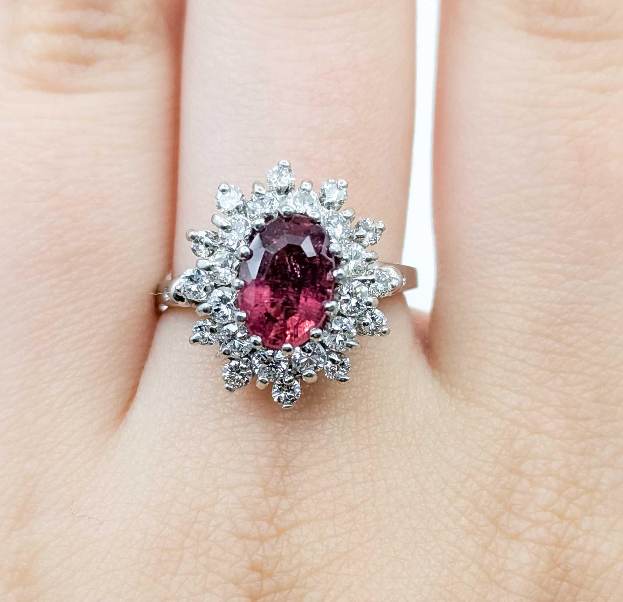 De las mujeres Anillo de Oro Blanco de 14 K con Turmalina Rosa y Diamante en venta