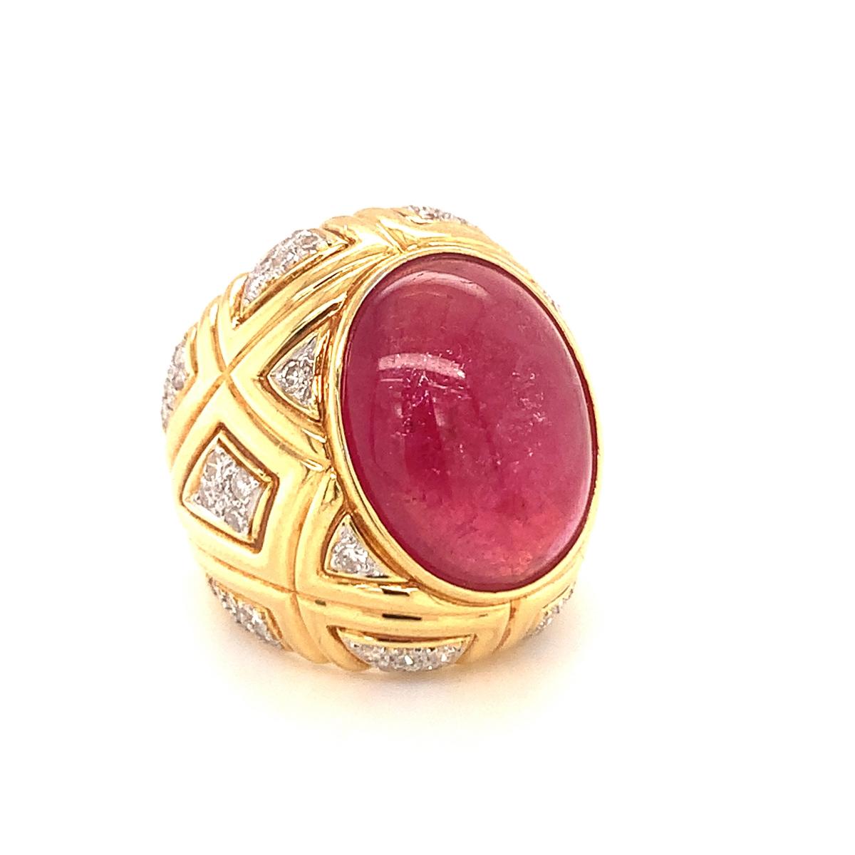 Pink Tourmaline and Diamond 18k Yellow Gold Dome Ring, circa 1970s For Sale 1