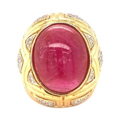 Anello a cupola in oro giallo 18 carati con tormalina rosa e diamanti, circa anni '70