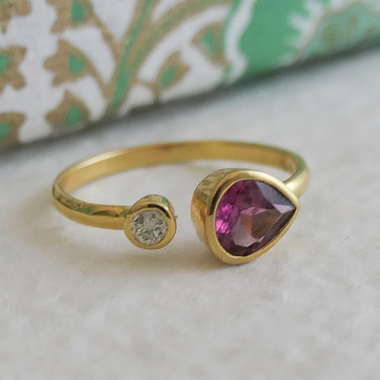 Bague en or jaune 18 carats avec tourmaline rose et diamant en vente 4