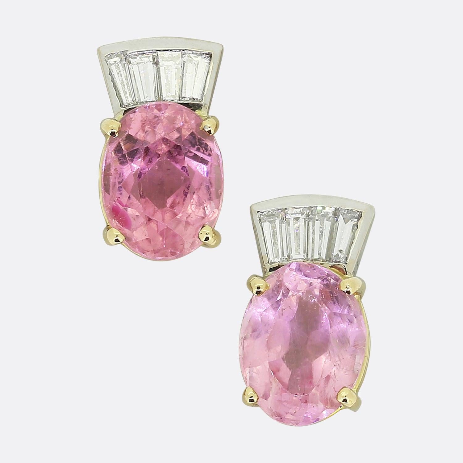 Donna Orecchini con tormalina rosa e diamanti