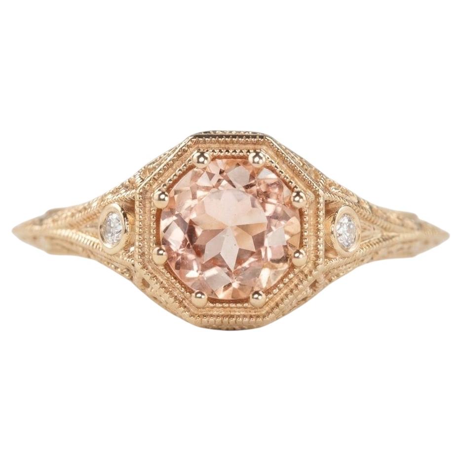 Anello in stile vintage con tormalina rosa e diamanti, in filigrana