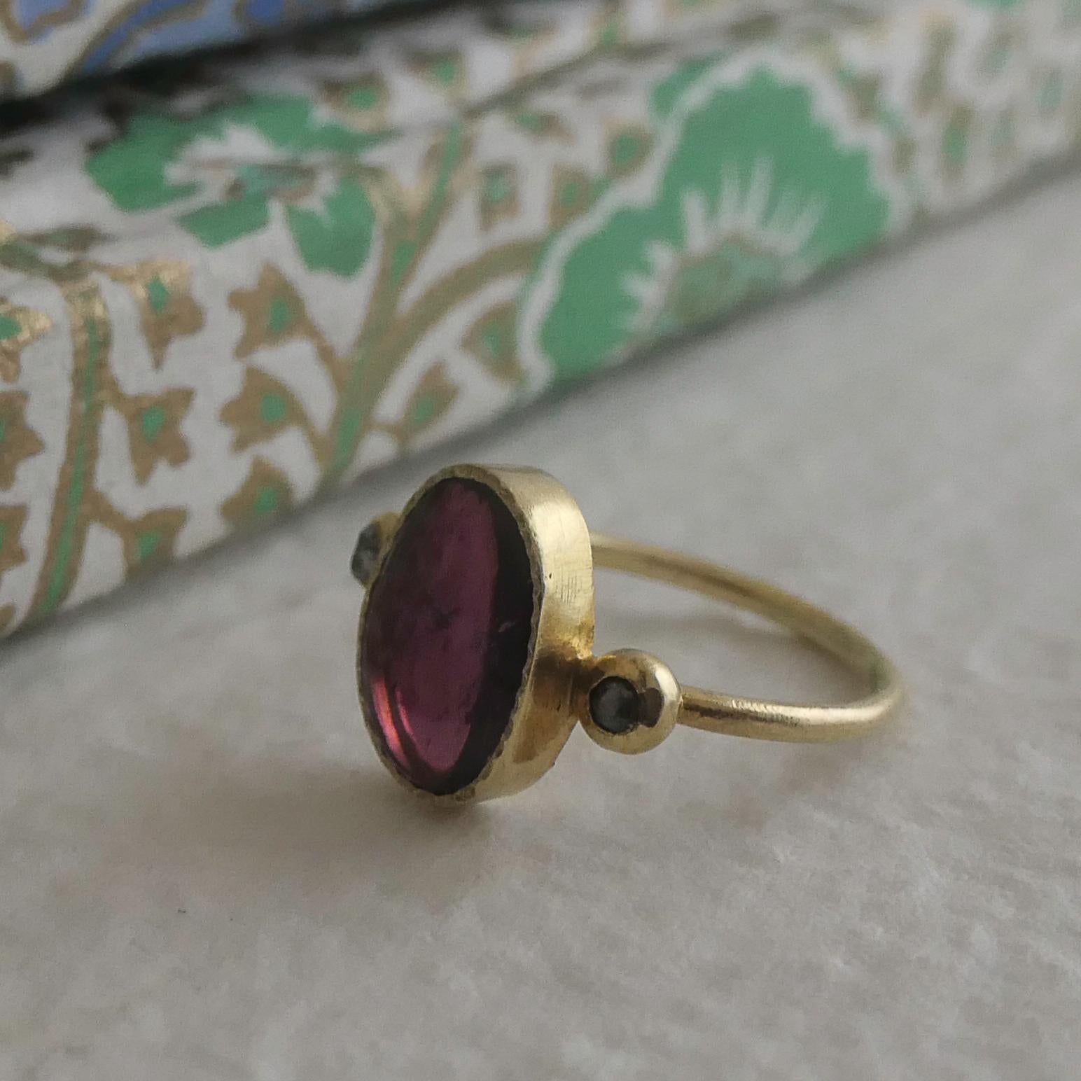 Rosa Turmalin und Diamant Vergoldeter Sterling Silber Ring Größe 6 im Angebot 1