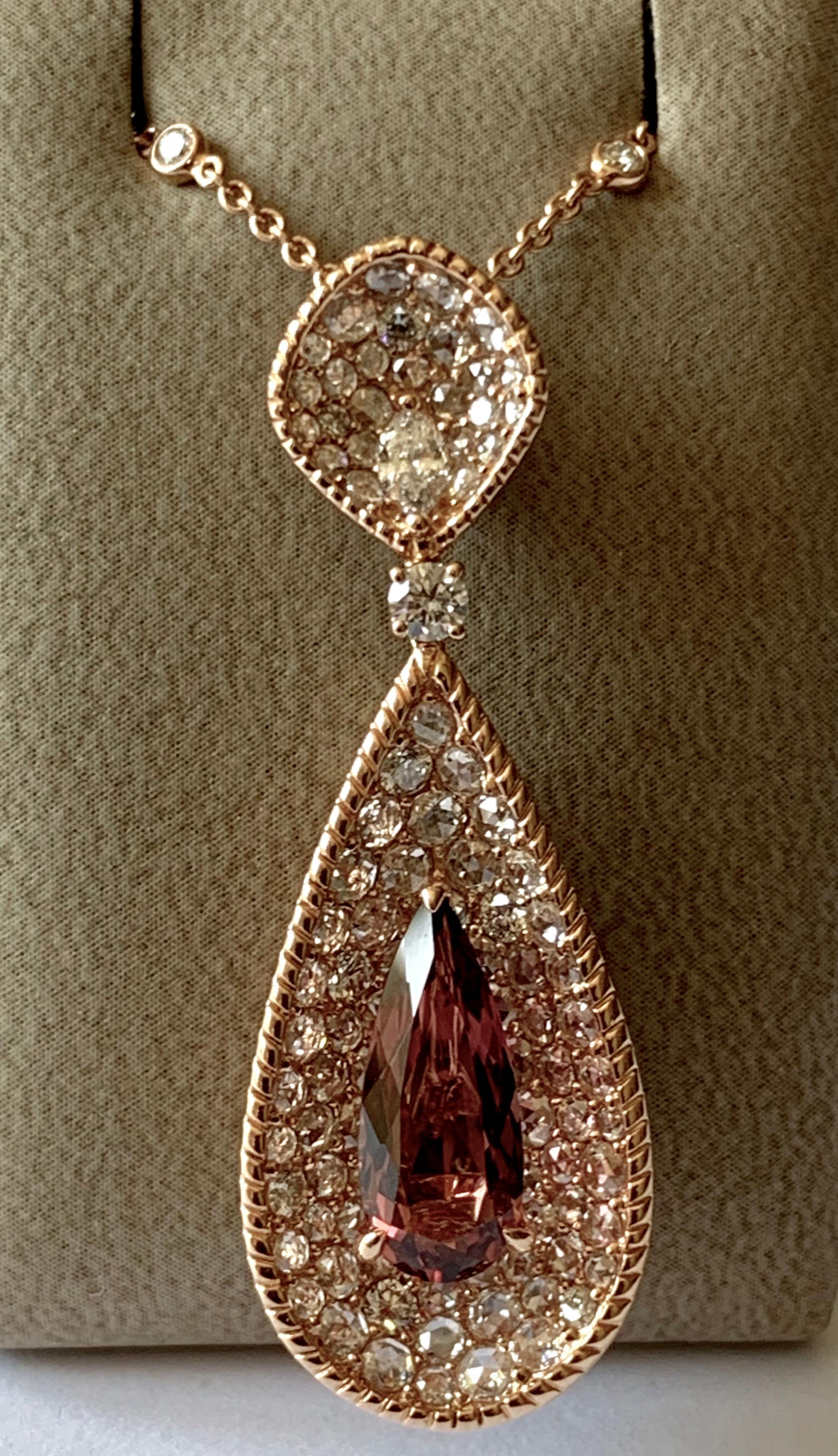 18 K Pink Tourmaline and Diamond Pendant with 18 K Pink Gold Chain For Sale 1
