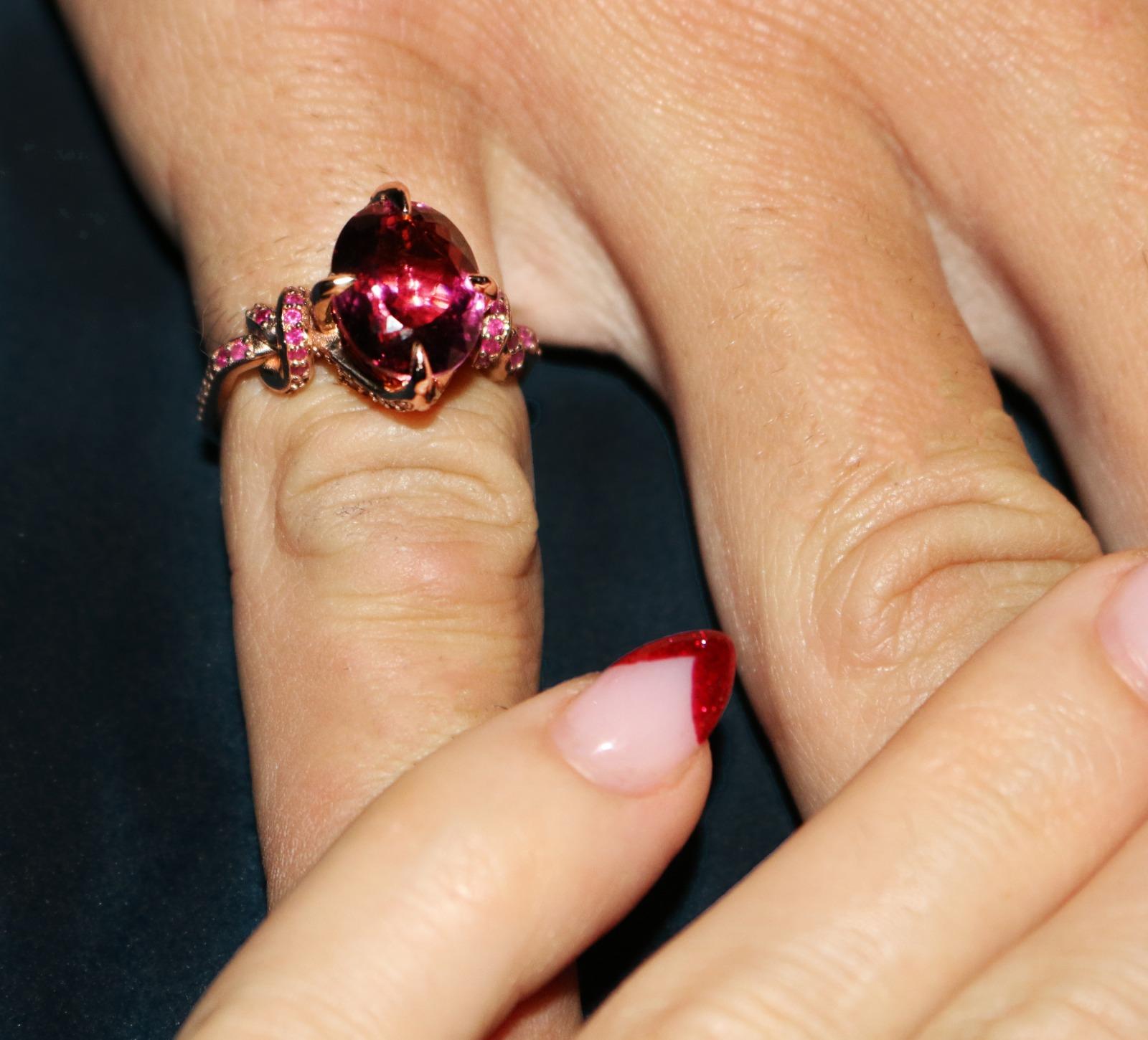 For Sale:  Pink Rubelite Tourmaline and Ruby Forget Me Knot Ring in 18ct Rose Gold 15