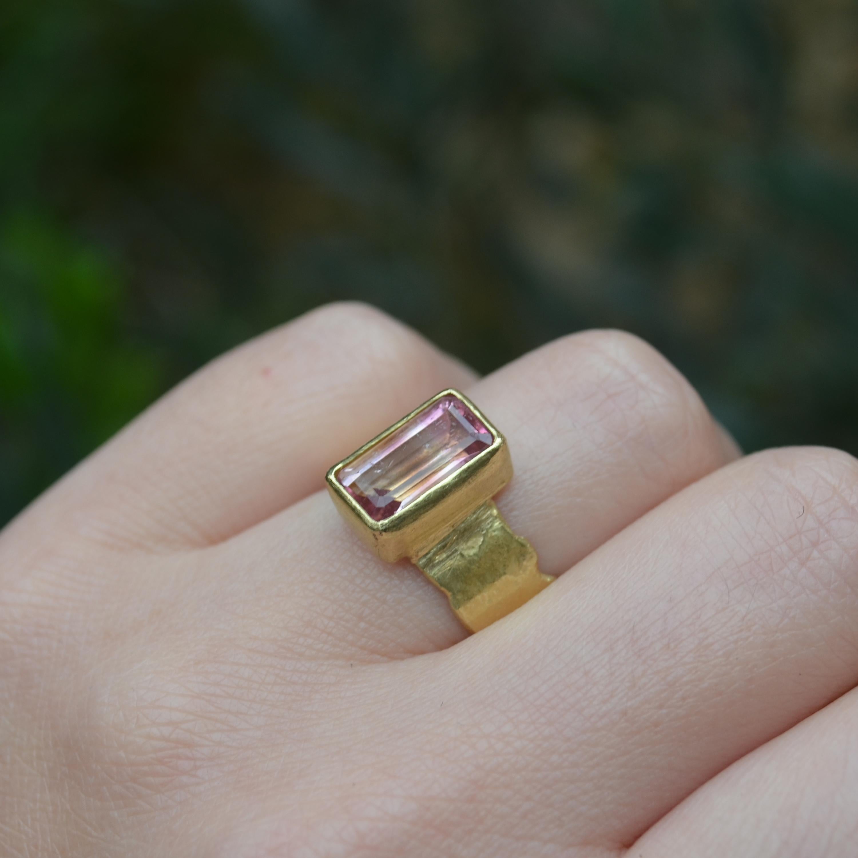 Pink Tourmaline Baguette Wide Gold Ring In New Condition For Sale In London, GB