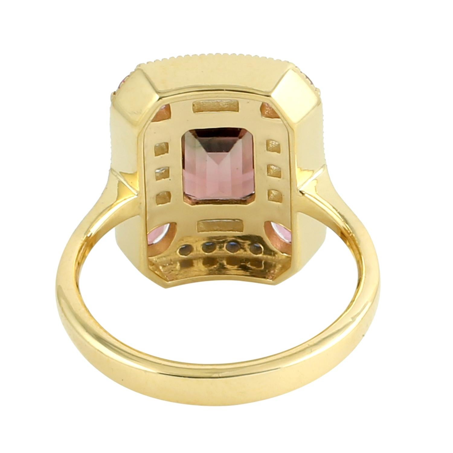 Pink Tourmaline & Blue Sapphire Ring Accented With Diamonds In 14k Yellow Gold (Gemischter Schliff) im Angebot