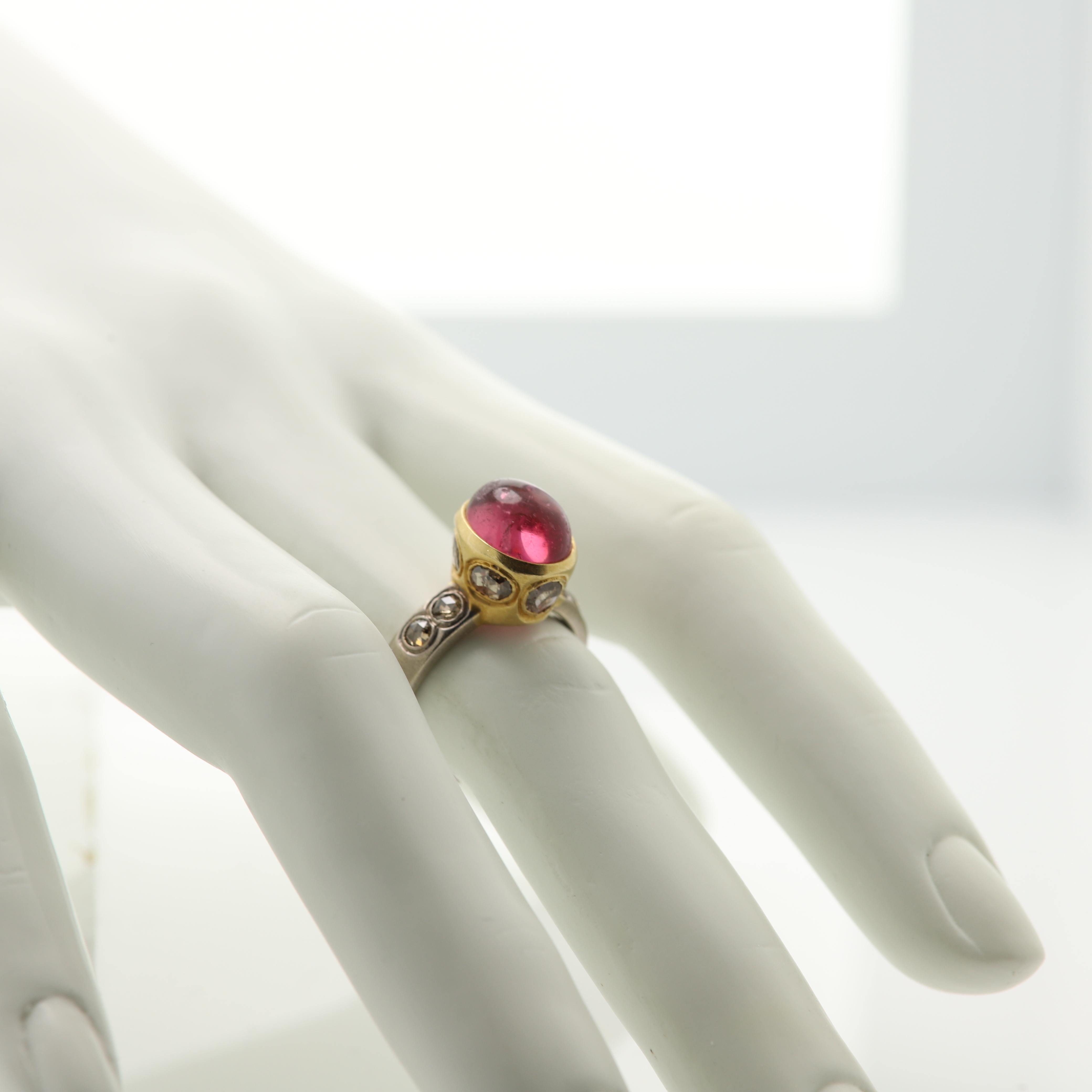 Pink Tourmaline Cabochon 18 Karat Two Tone Gold Vintage Pink Tourmaline Ring For Sale 1