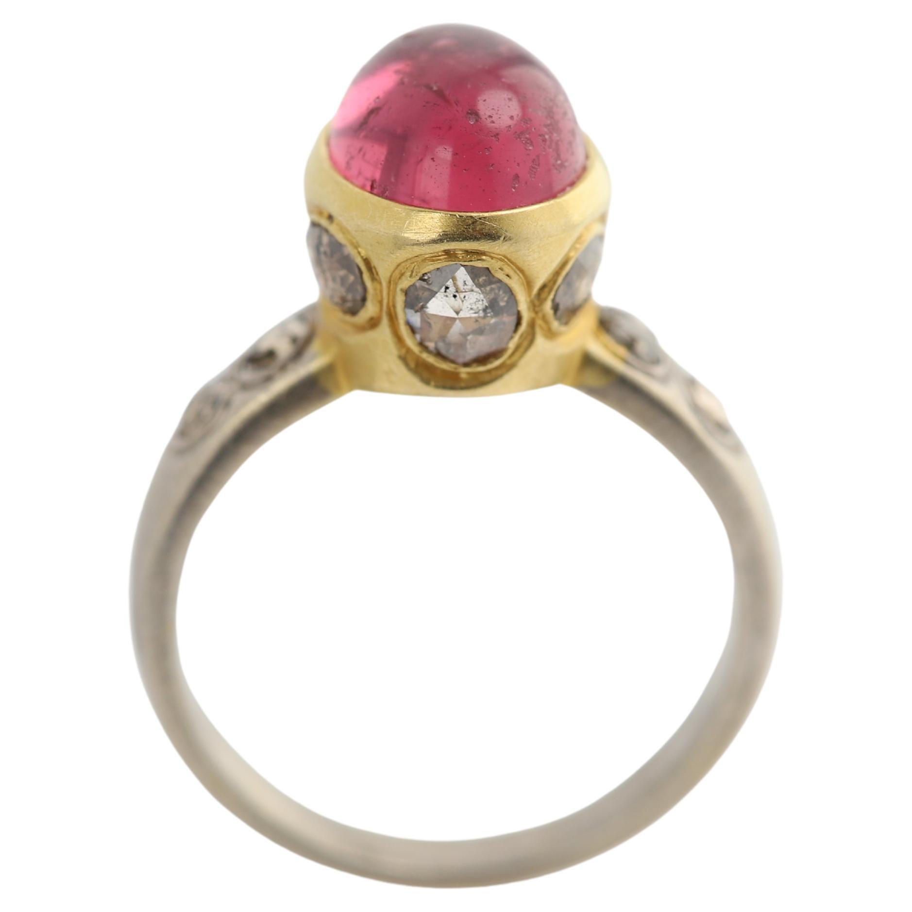 Pink Tourmaline Cabochon 18 Karat Two Tone Gold Vintage Pink Tourmaline Ring For Sale