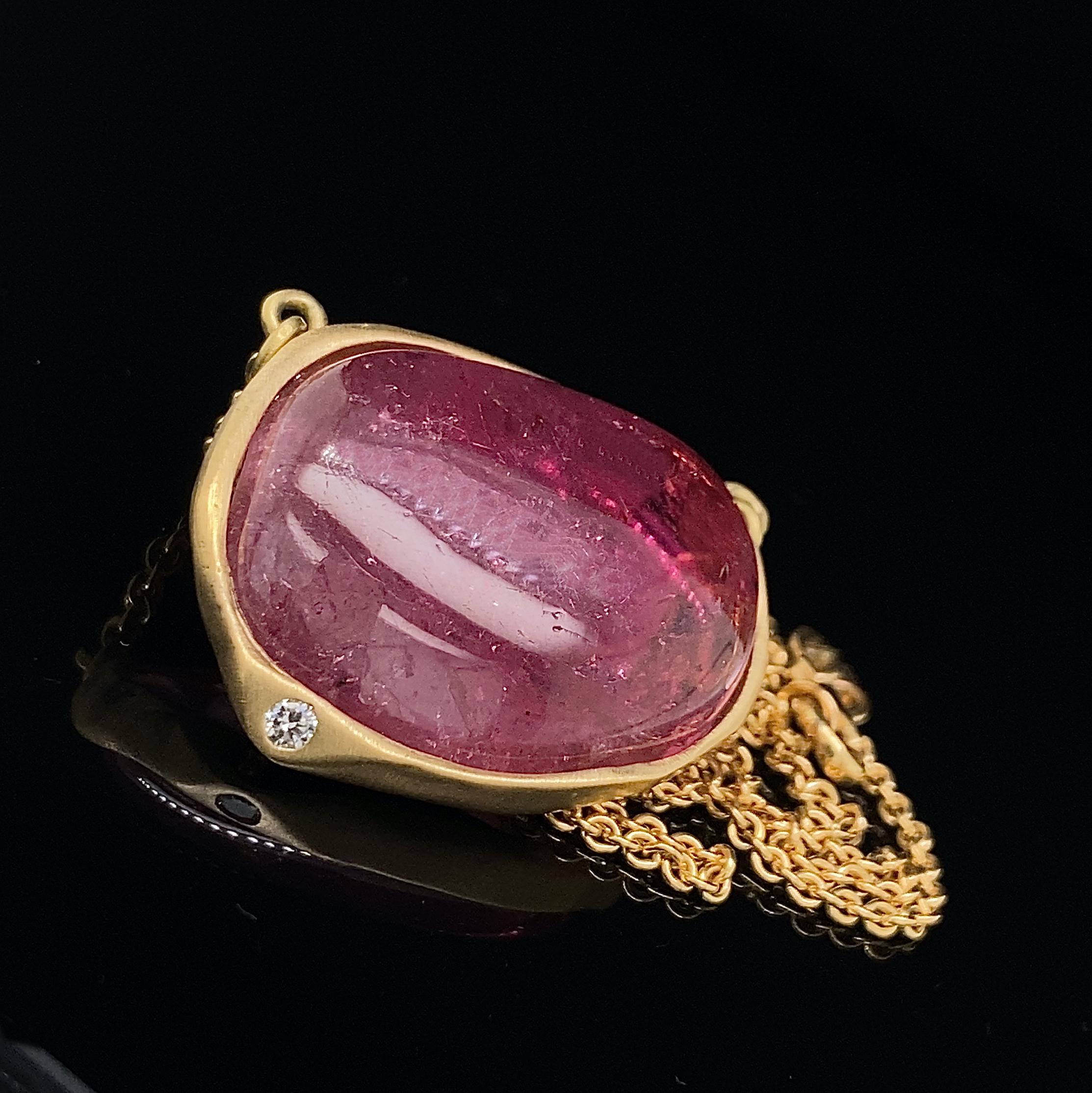 Contemporary Pink Tourmaline Cabochon Pendant in Yellow Gold with Diamond Accent on Chain
