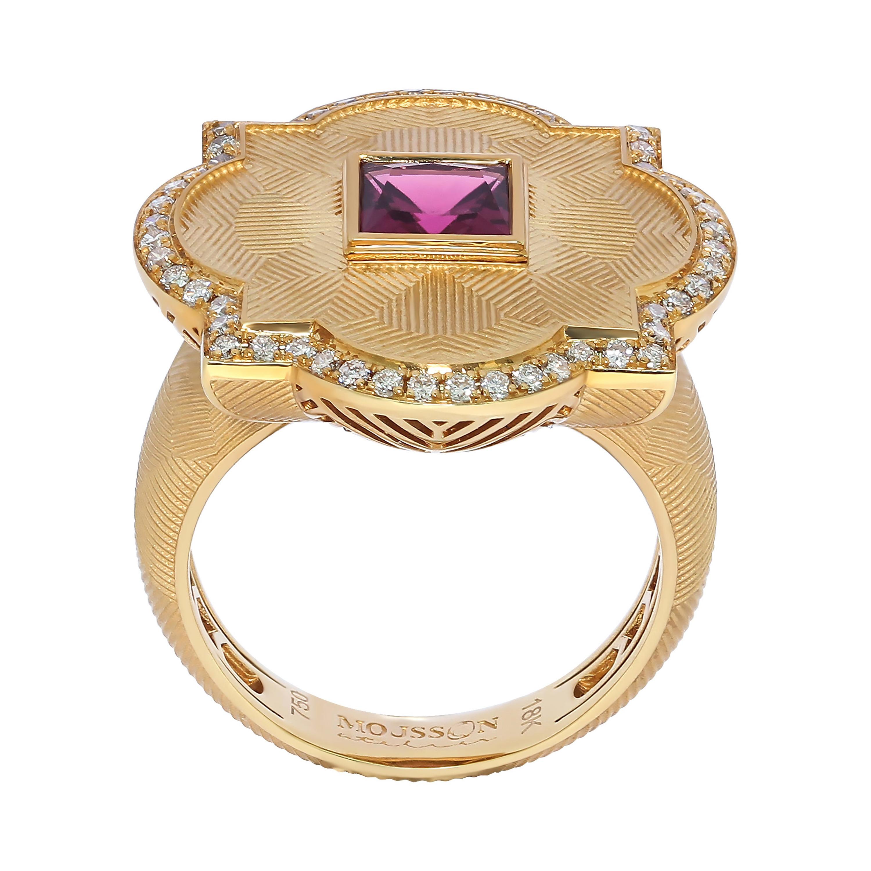 For Sale:  Pink Tourmaline Champagne Diamonds 18 Karat Yellow Gold Tweed Ring
