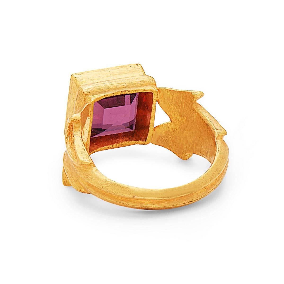 Art Nouveau Pink Tourmaline Cocktail Ring Made in 22k Gold For Sale