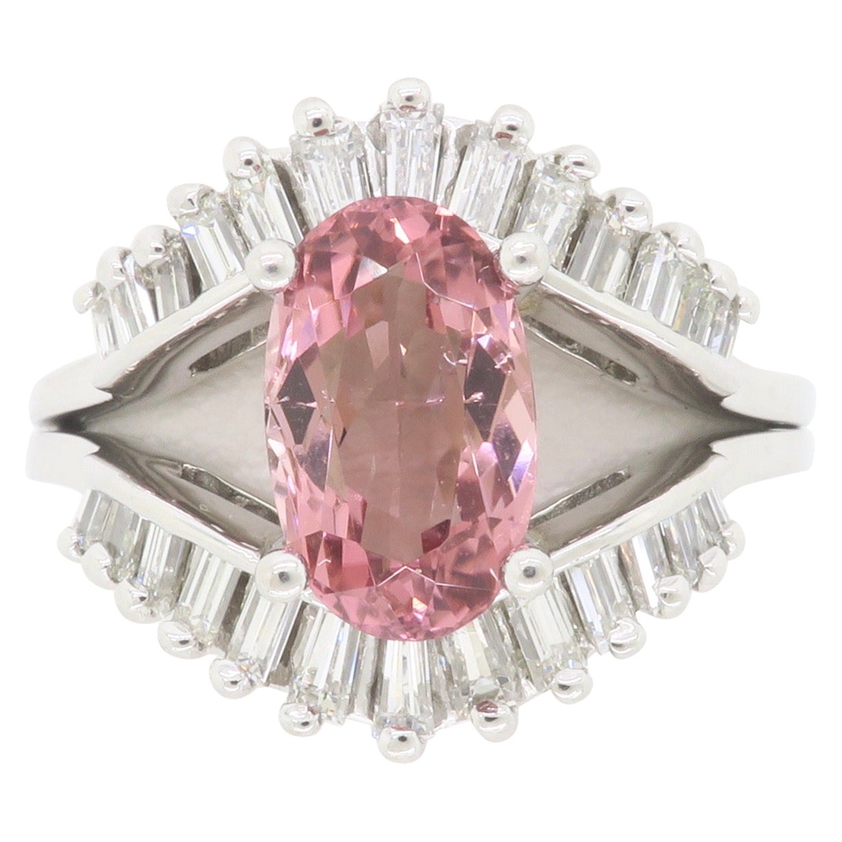 Anello cocktail con tormalina rosa e diamanti