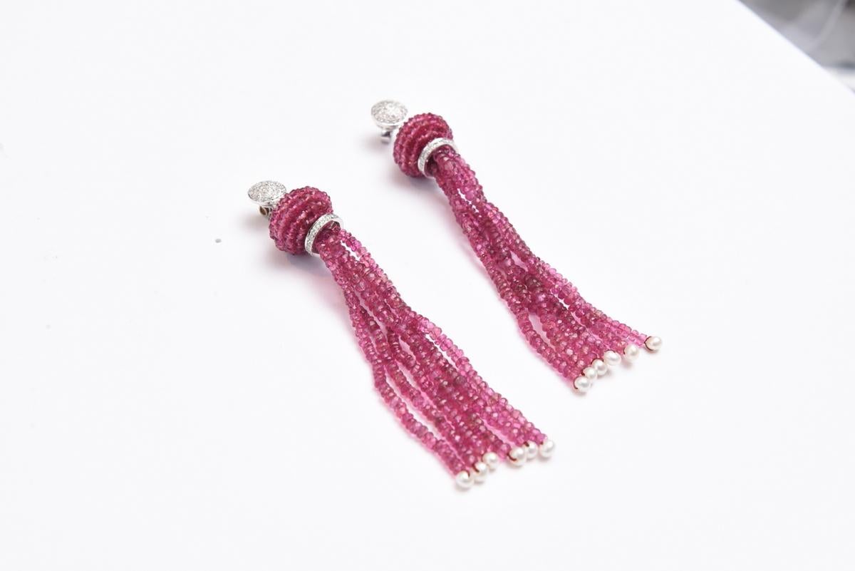 Perle Boucles d'oreilles à pompon en or avec tourmaline rose et diamant en vente