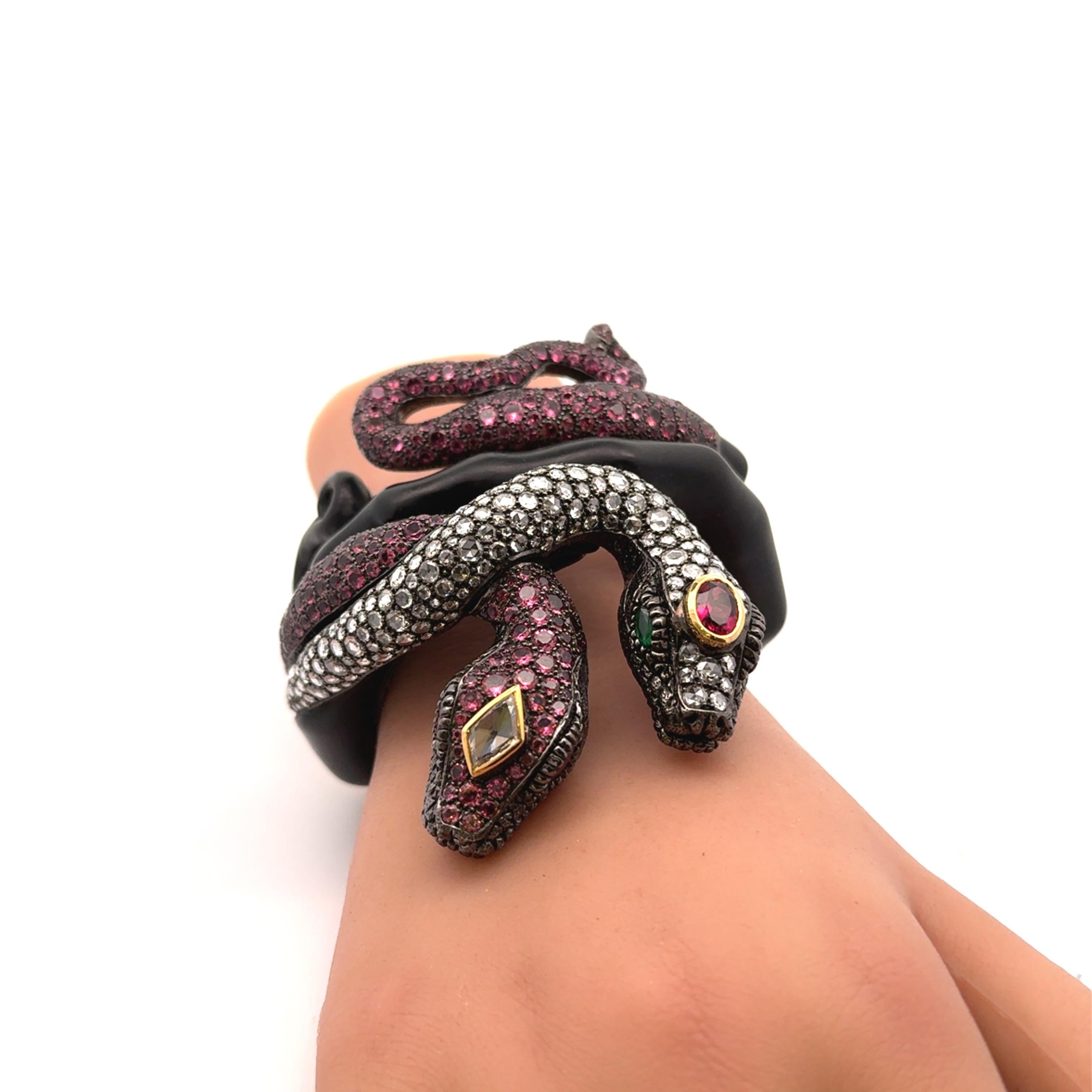 Bracelet serpent en argent et or 18k avec tourmaline rose et diamant en vente 4