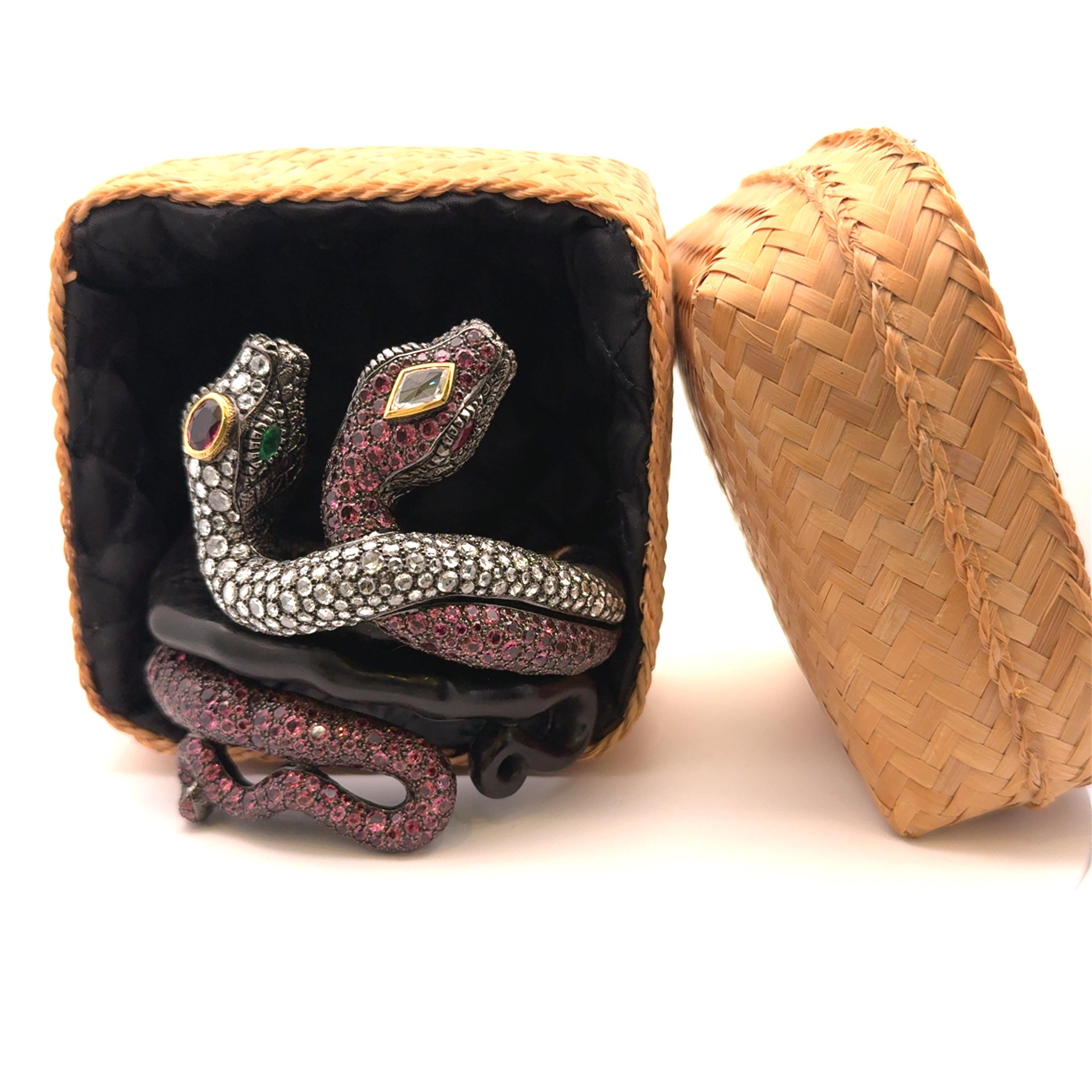 Bracelet serpent en argent et or 18k avec tourmaline rose et diamant en vente 3