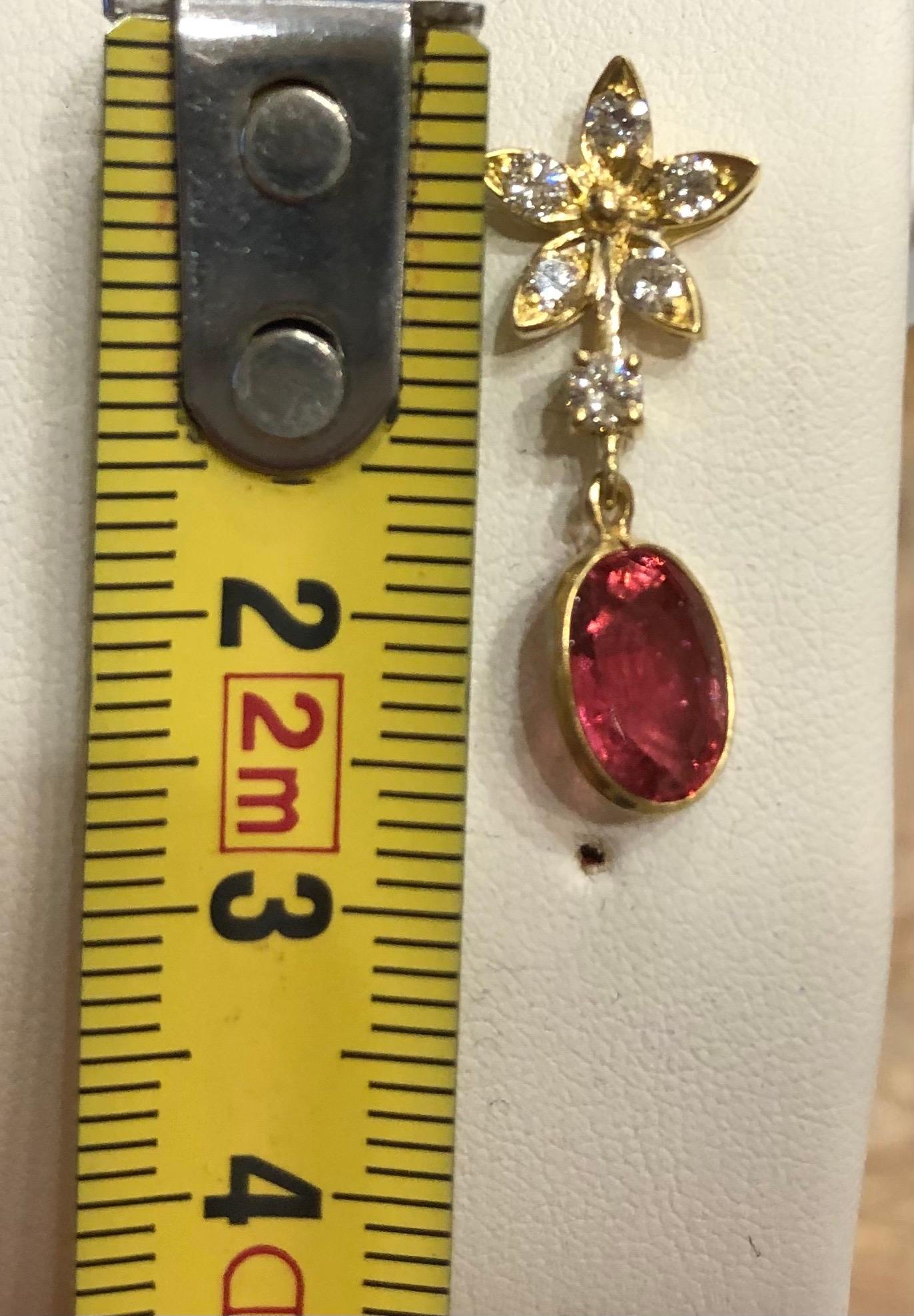 Women's or Men's Pink Tourmaline Diamonds 18k Yellow Gold Stud Earrings