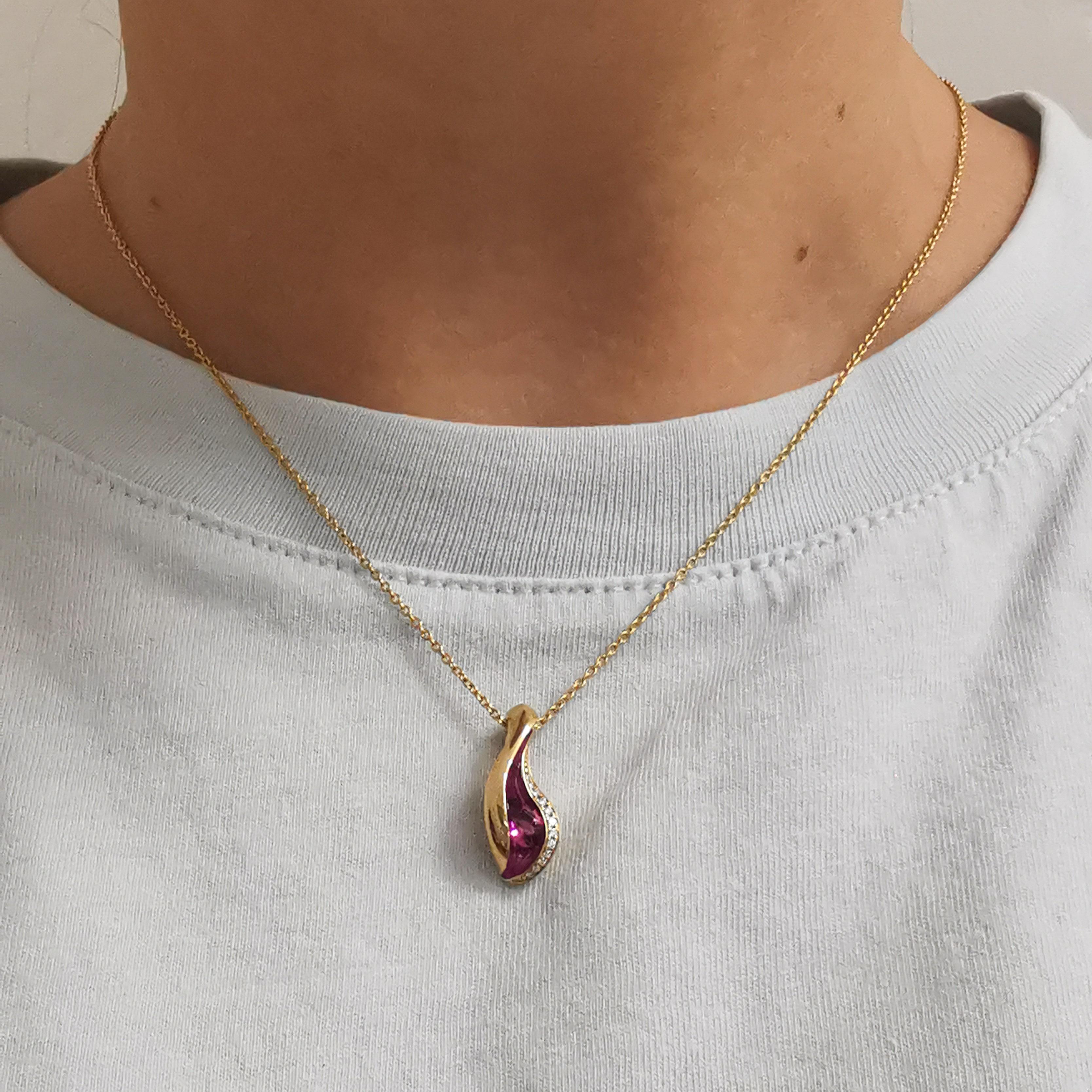 Pink Tourmaline Diamonds Enamel 18 Karat Yellow Gold Melted Colors Suite In New Condition For Sale In Bangkok, TH