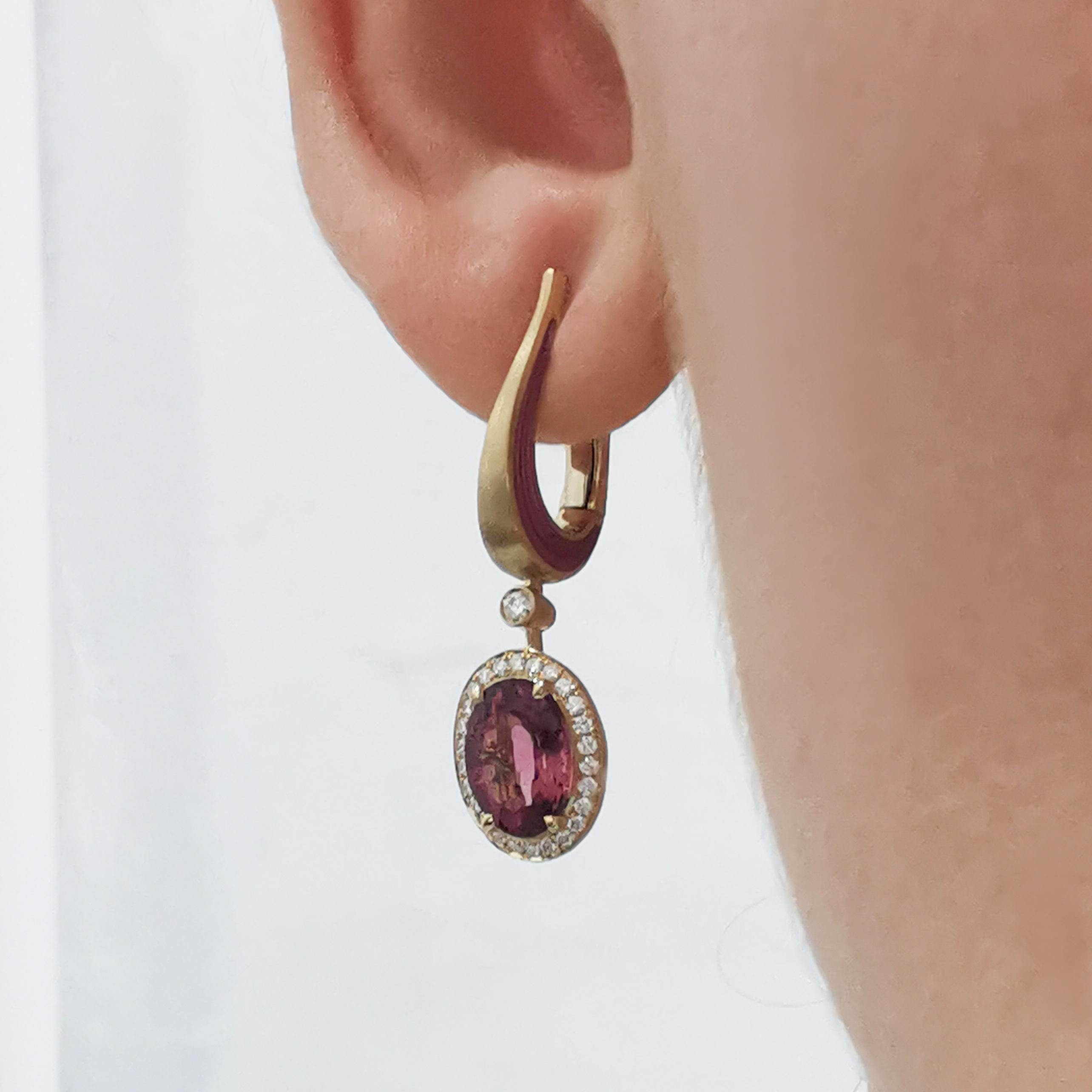 Pink Tourmaline Diamonds Enamel 18 Karat Yellow Gold New Classic Earrings For Sale 3