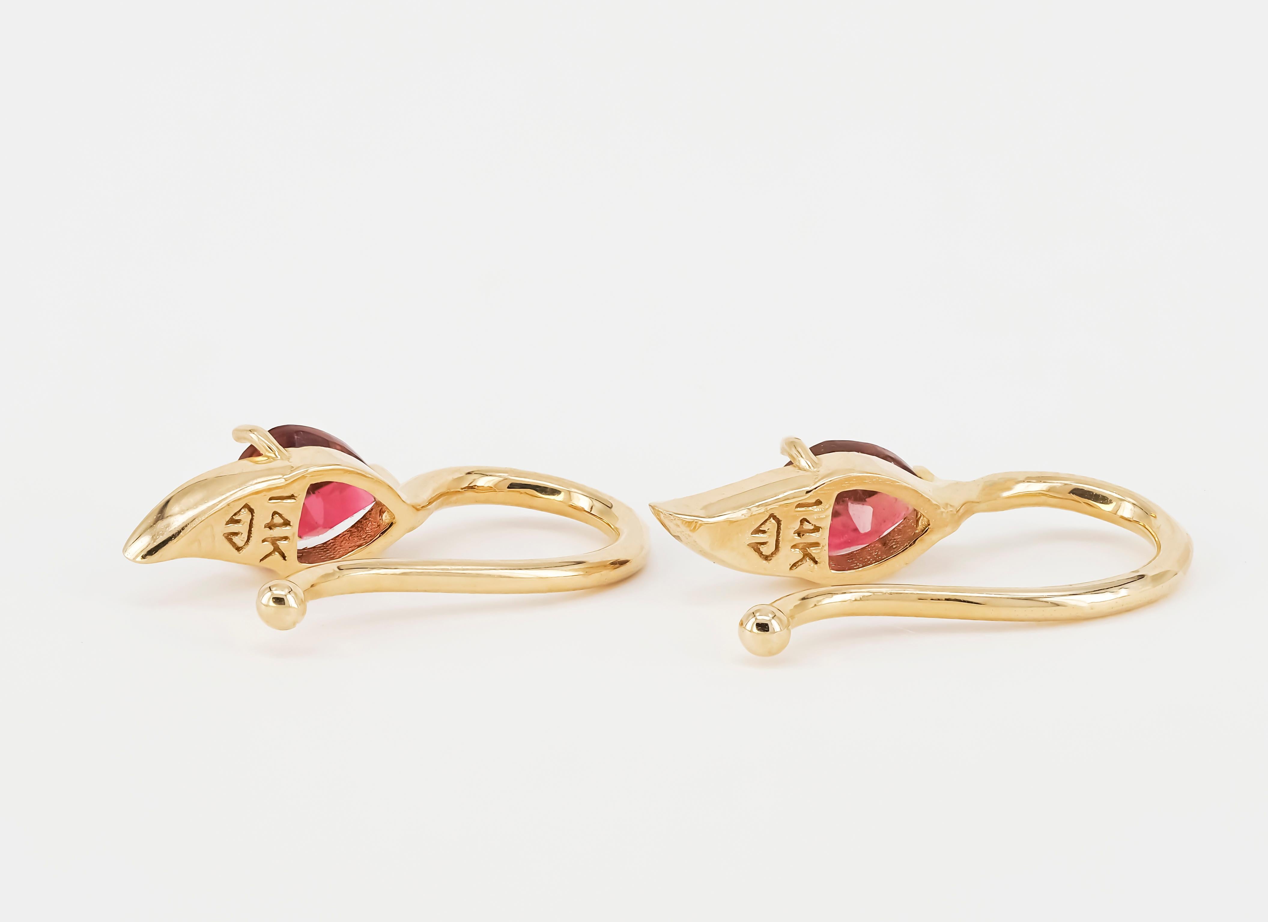 Pink Tourmaline Earrings in 14k Yellow Gold In New Condition In Istanbul, TR
