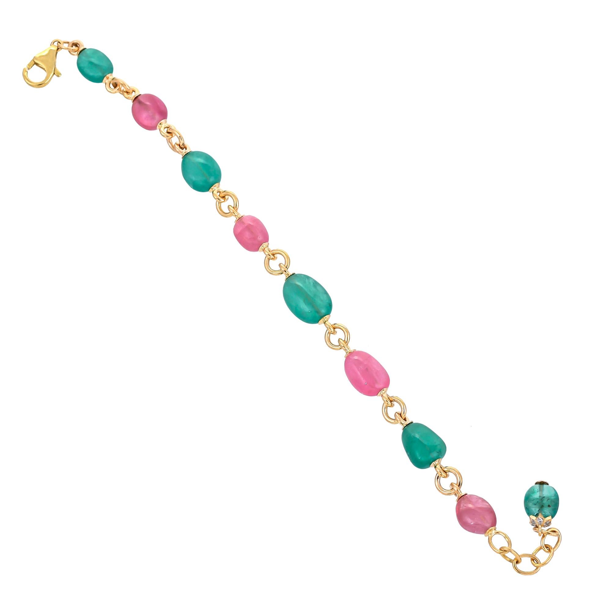 Modern Pink Tourmaline Emerald Tumble 18 Karat Yellow Gold Bracelet
