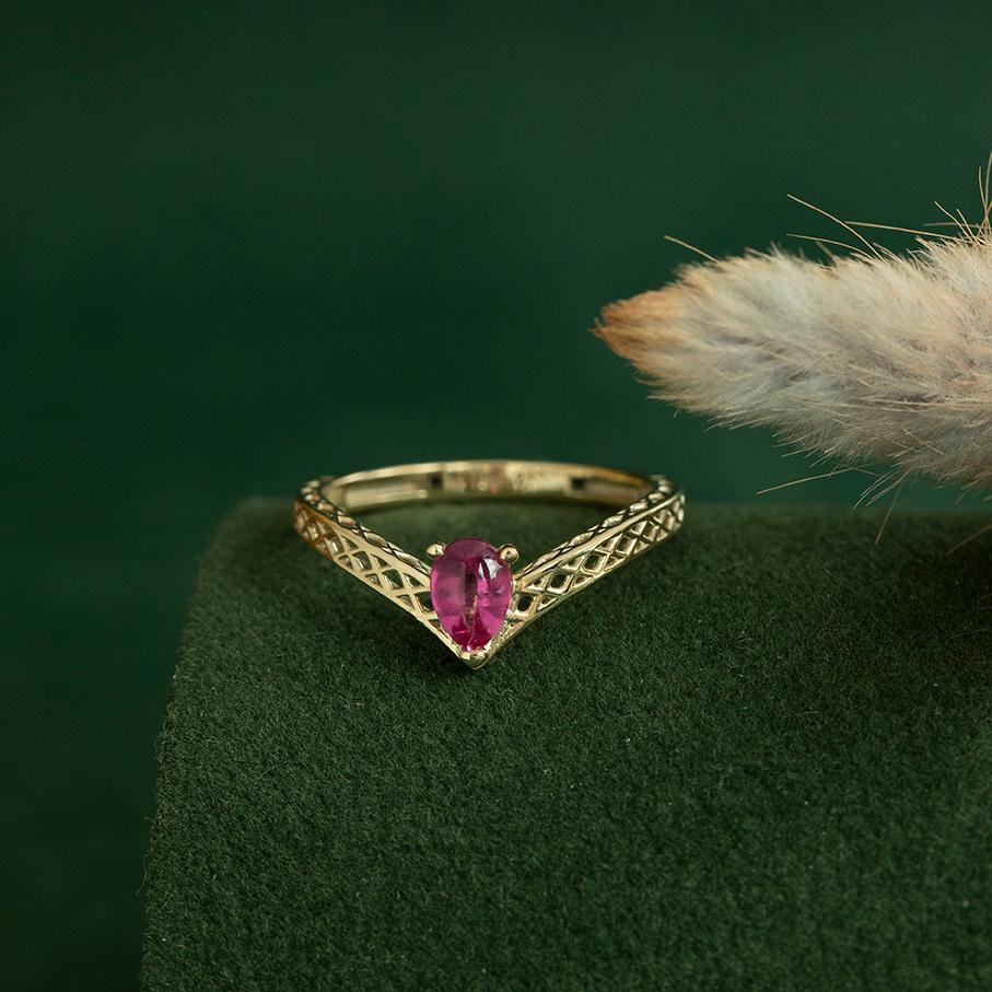 Anillo apilable de oro de 14 quilates con turmalina rosa en venta 3