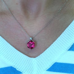 Pink tourmaline hexagon pendant necklace 18k white gold