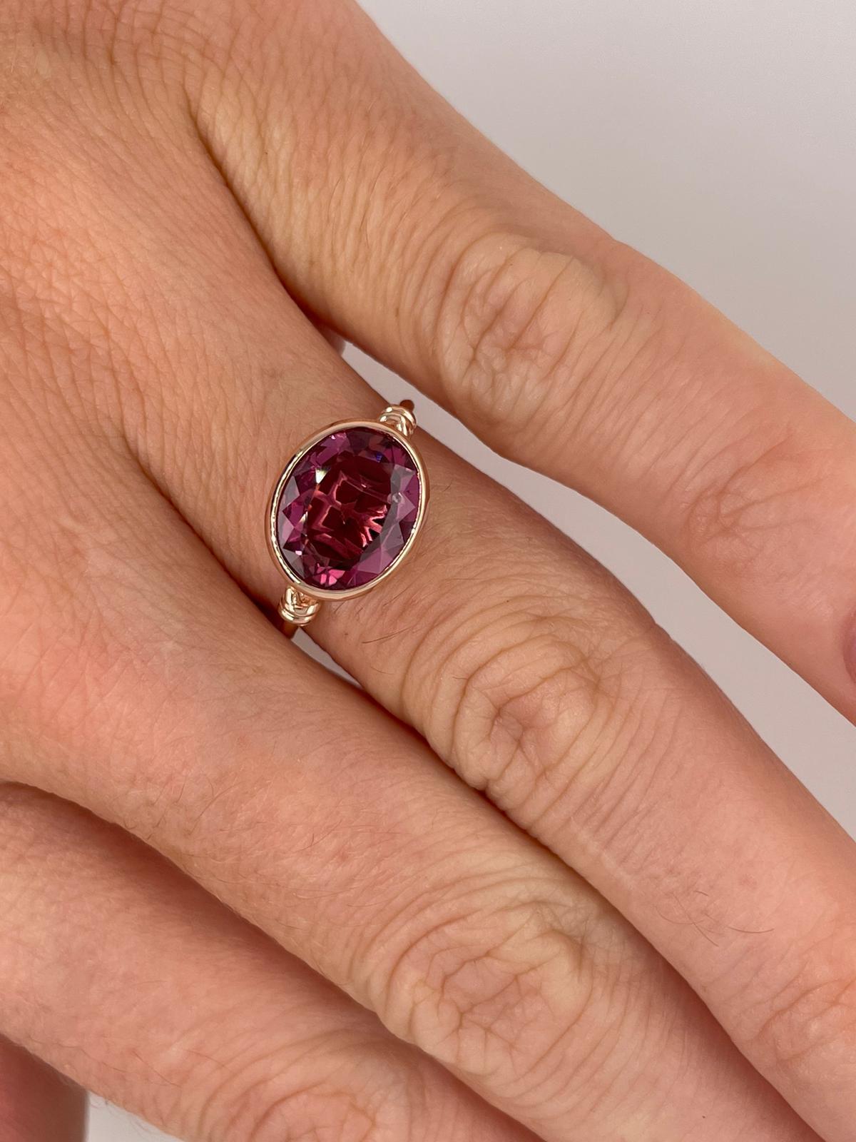 For Sale:  Pink Tourmaline in Love Knot Style Ring in 18ct Rose Gold 3