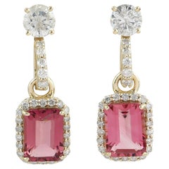 Pendientes Mínimos De Turmalina Rosa Acentuados Con Diamantes De Oro Amarillo De 14k