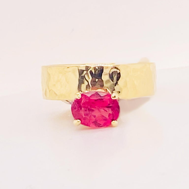 Oval Cut Pink Tourmaline Oval Ring 14K Yellow Gold Hammered Wide Band 1.32 Carat Gemstone For Sale