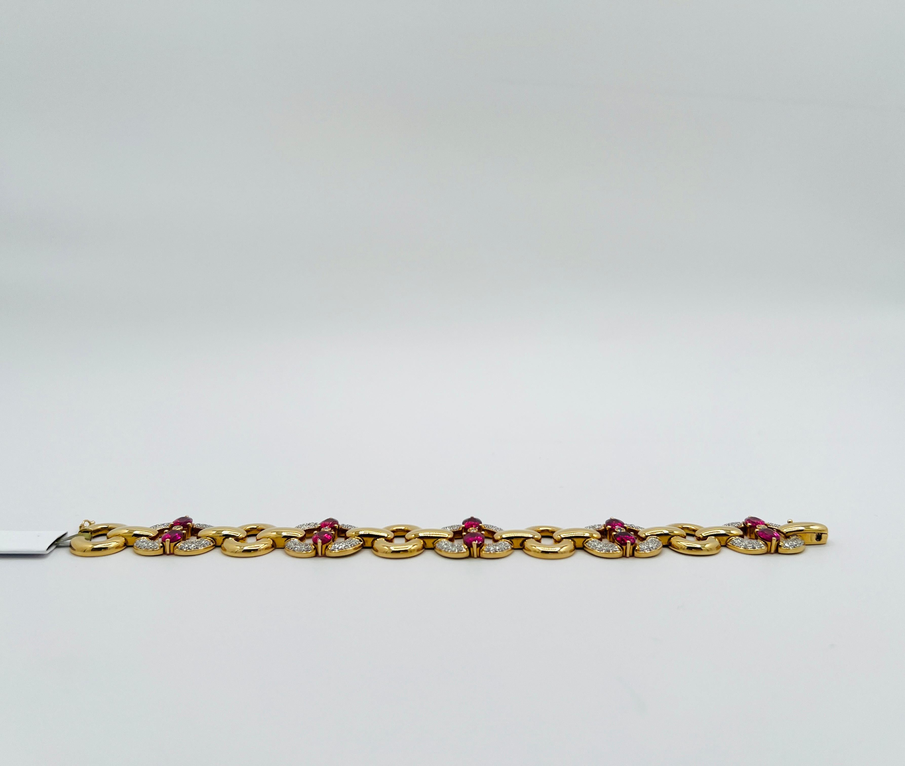 Bracelet en or jaune 18K avec tourmaline rose ovale et diamant blanc rond Unisexe en vente