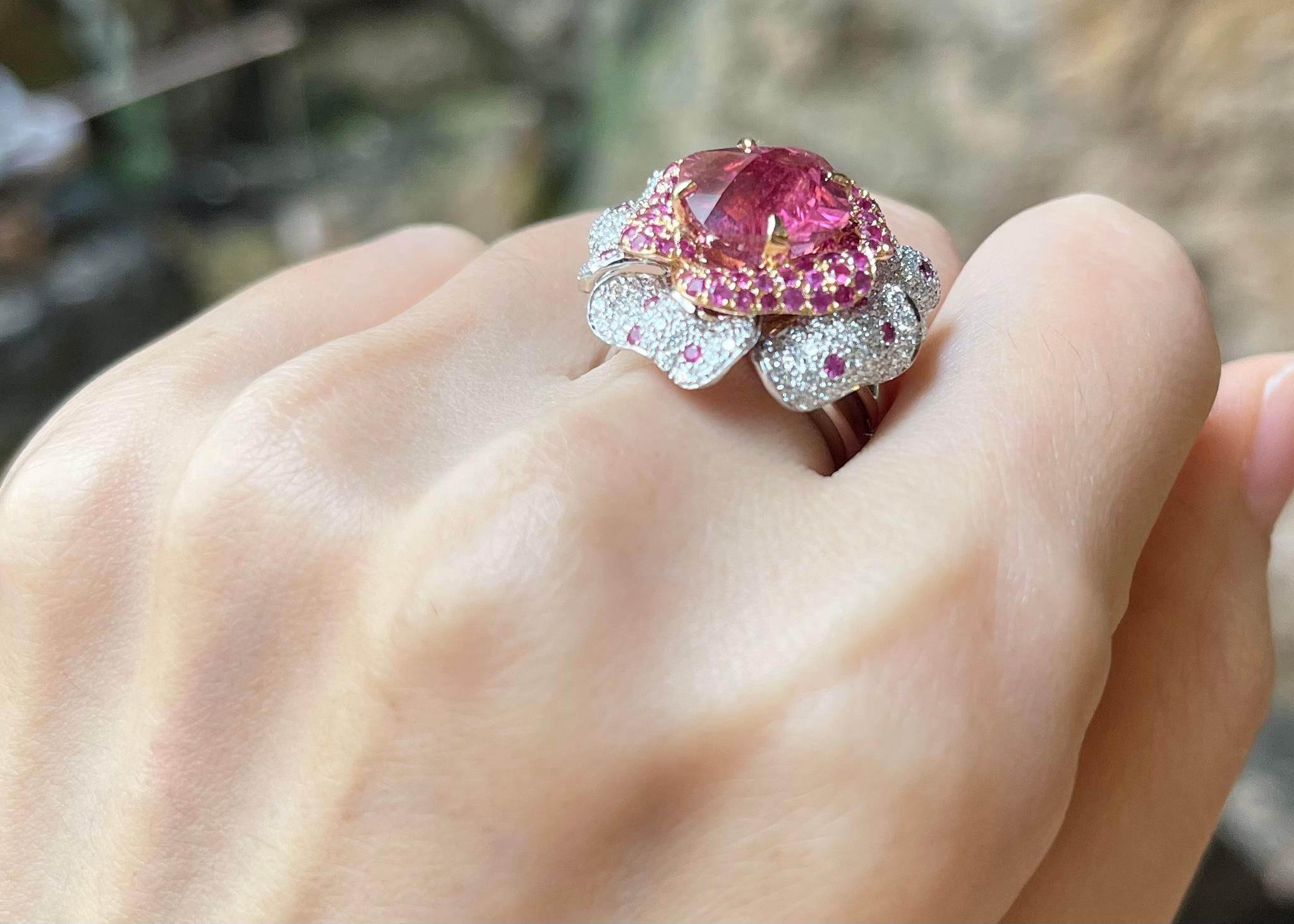 Contemporary Pink Tourmaline, Pink Sapphire and Diamond Flower Ring set in 18K White Gold For Sale