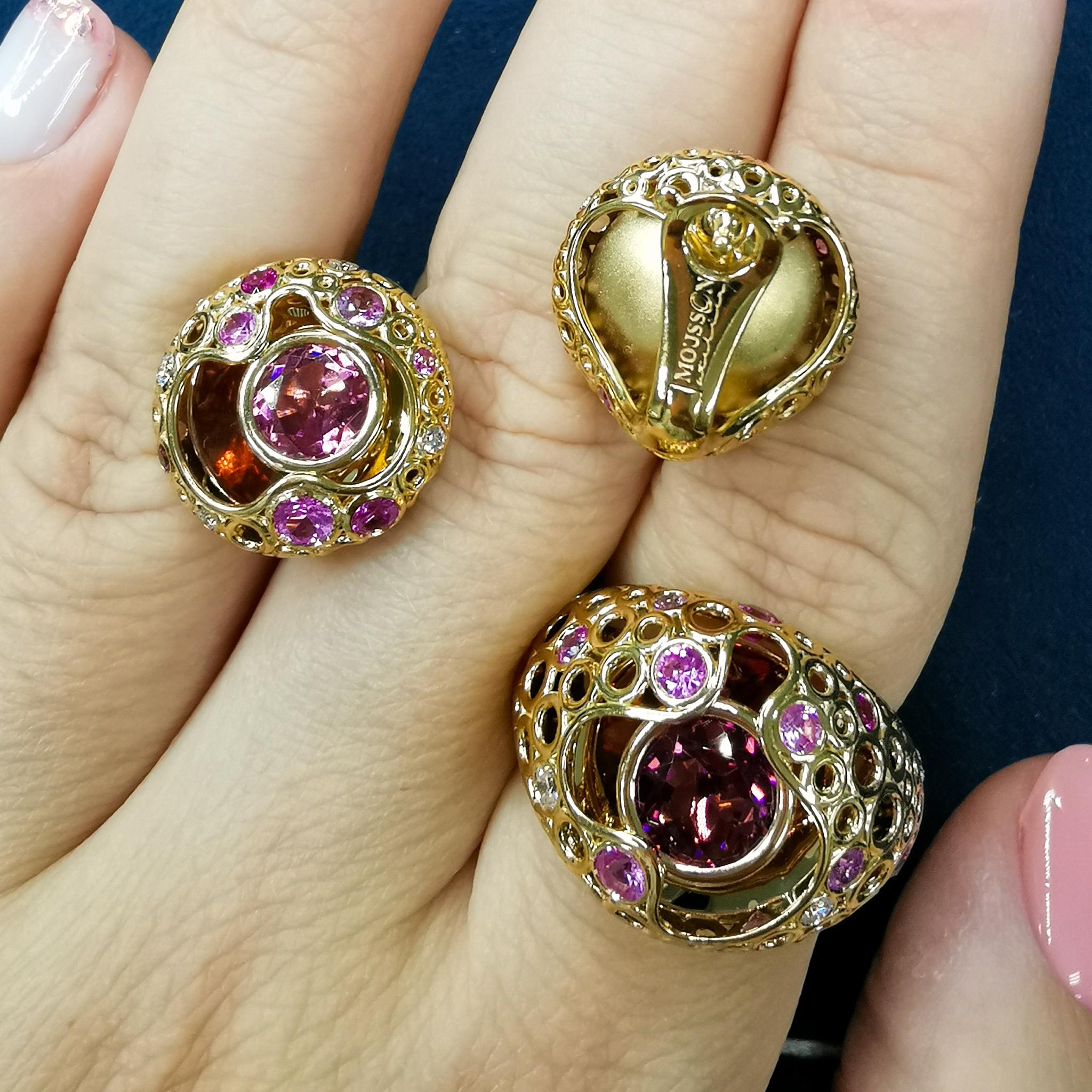 Pink Tourmaline Pink Sapphires Diamonds 18 Karat Yellow Gold Bubble Suite In New Condition For Sale In Bangkok, TH